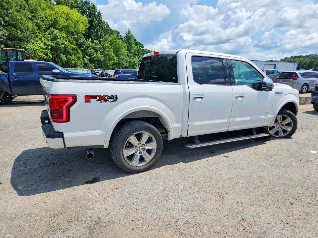 2015 Ford 18ft Bed White vin: 1FTEW1EG8FFC46851
