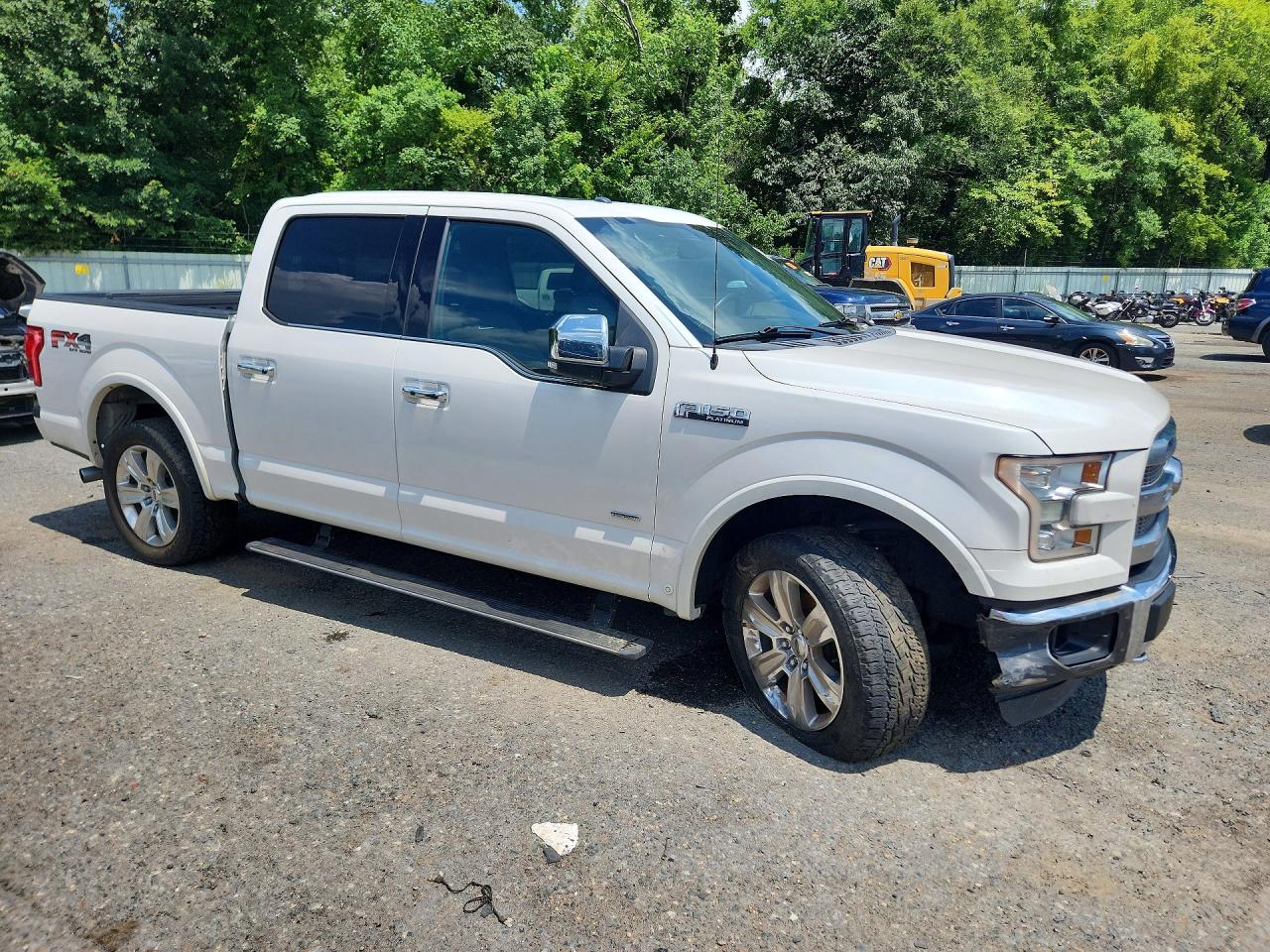 2015 Ford 18ft Bed White vin: 1FTEW1EG8FFC46851