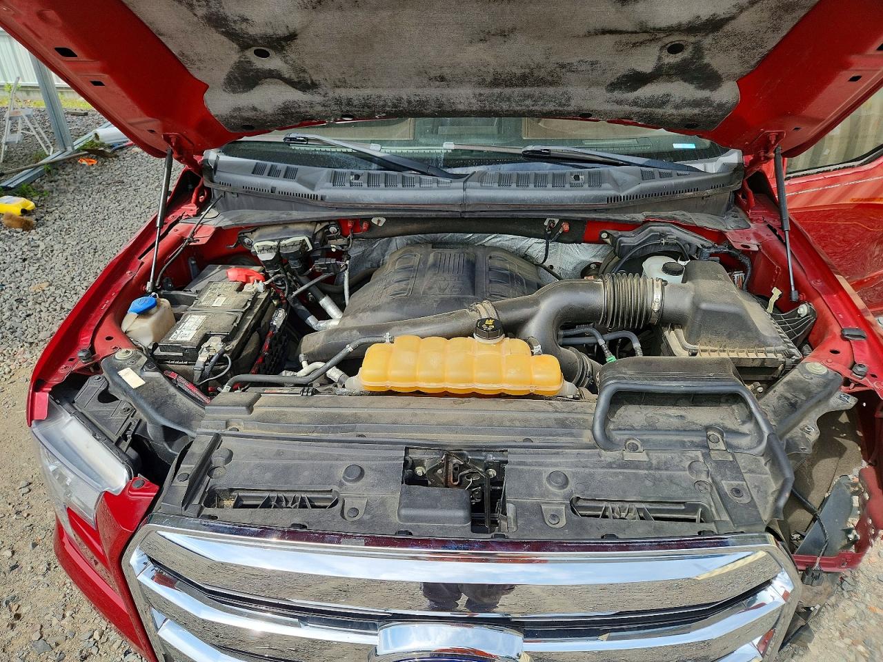 2015 Ford F150 Supercrew Red vin: 1FTEW1EG8FFC84127