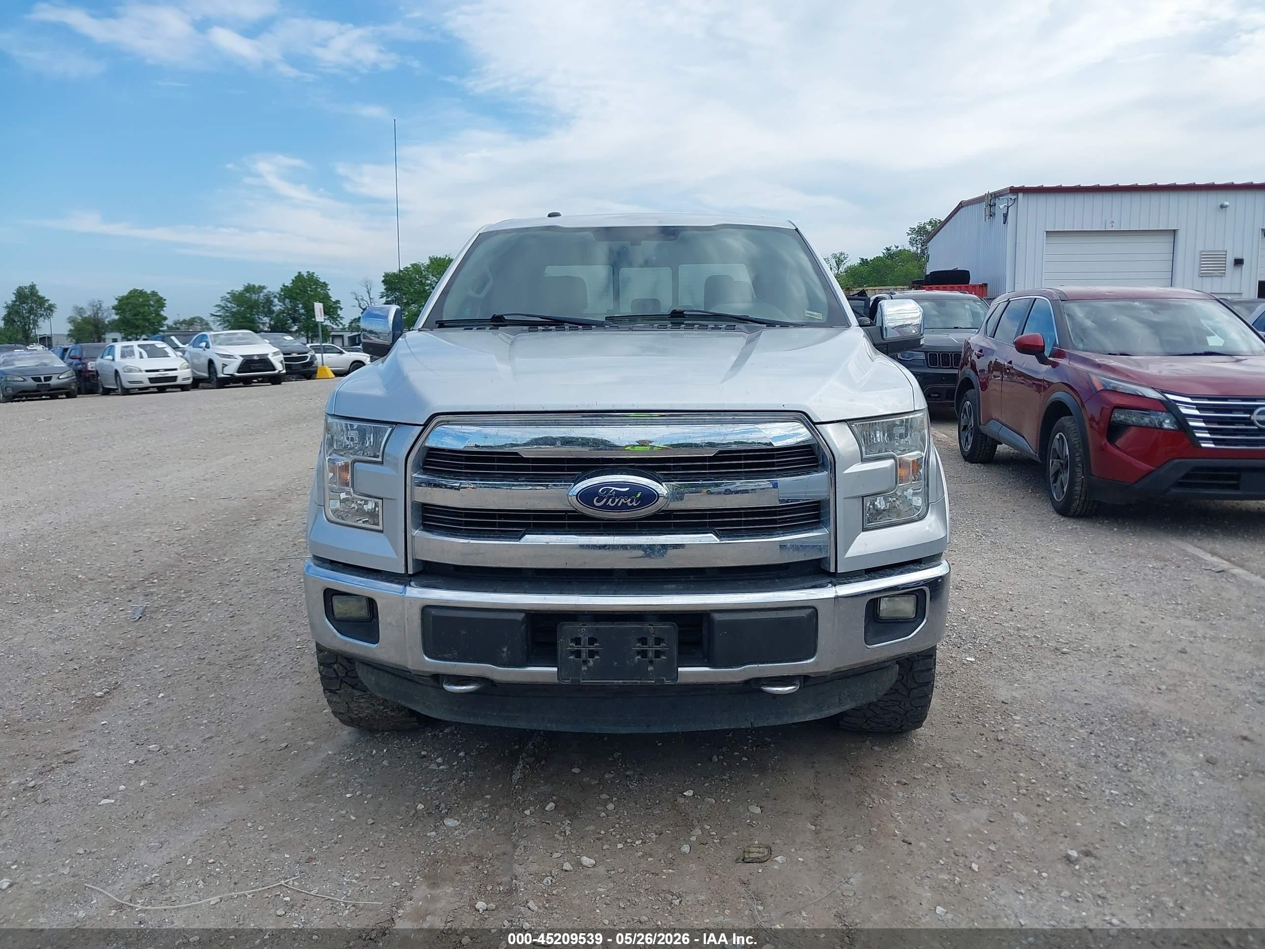 2015 Ford F-150 Lariat Серебряный vin: 1FTEW1EG8FKD42003