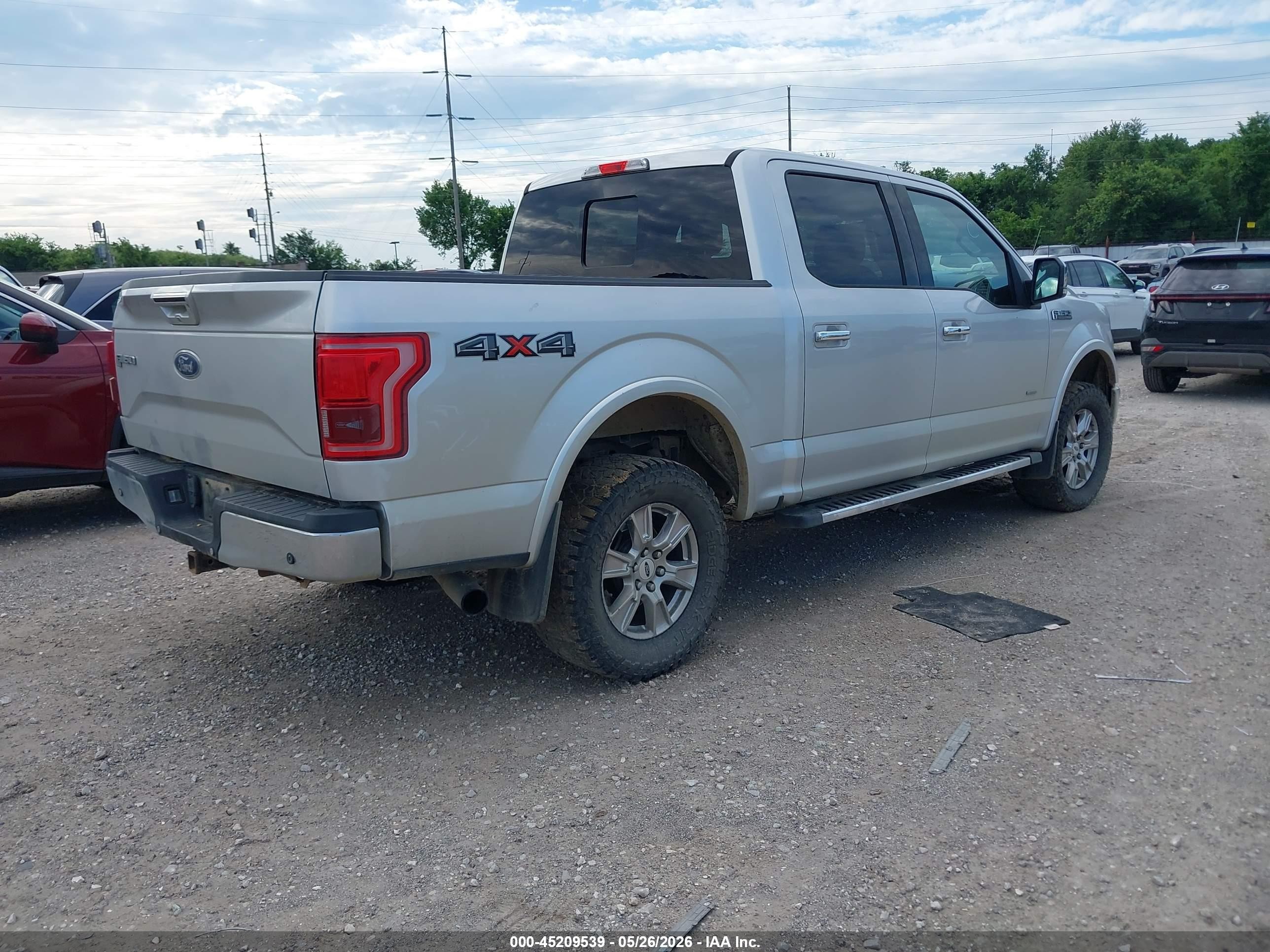 2015 Ford F-150 Lariat Серебряный vin: 1FTEW1EG8FKD42003
