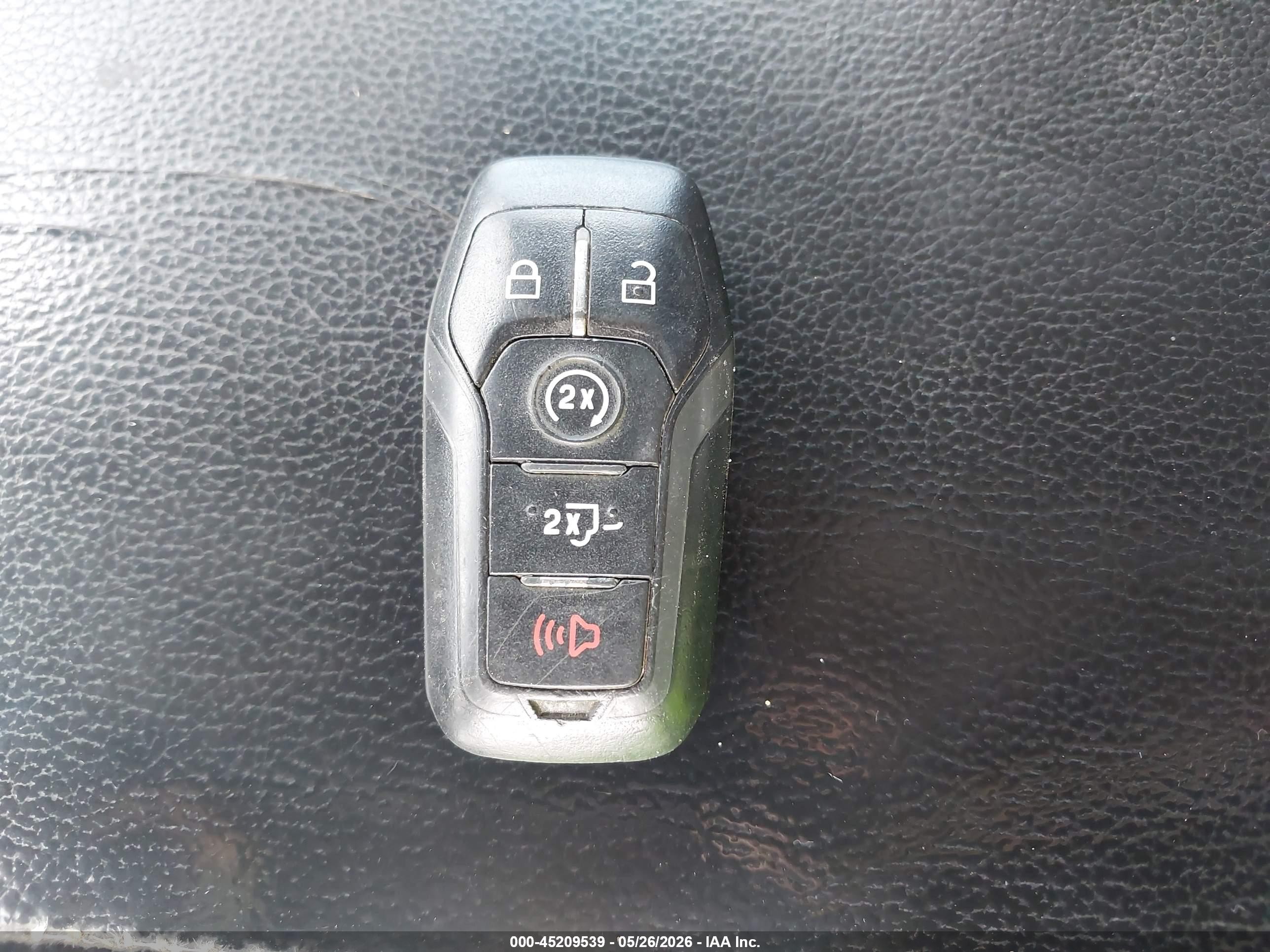 2015 Ford F-150 Lariat Серебряный vin: 1FTEW1EG8FKD42003