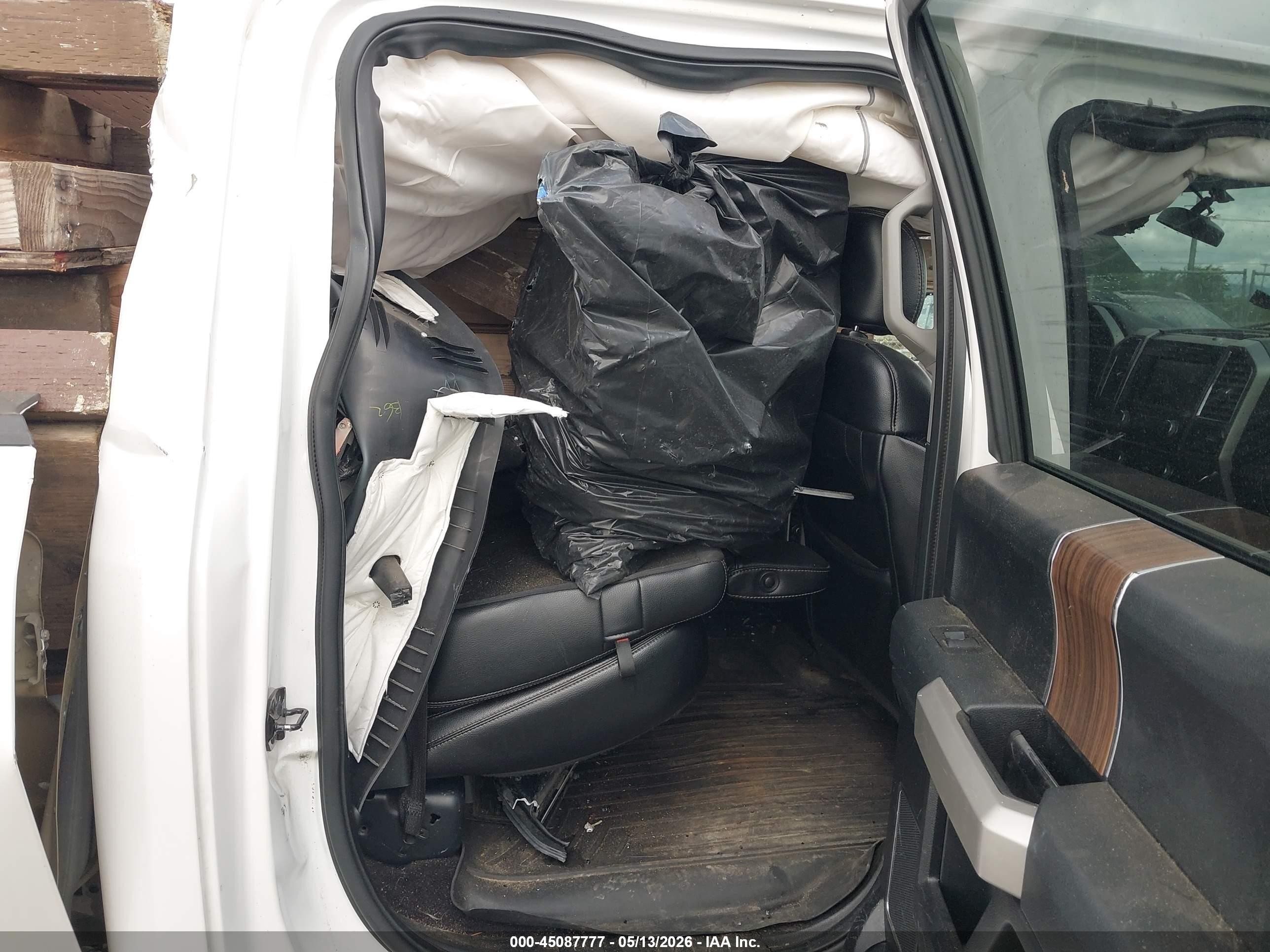 2015 Ford F-150 Lariat Белый vin: 1FTEW1EG9FKD28935