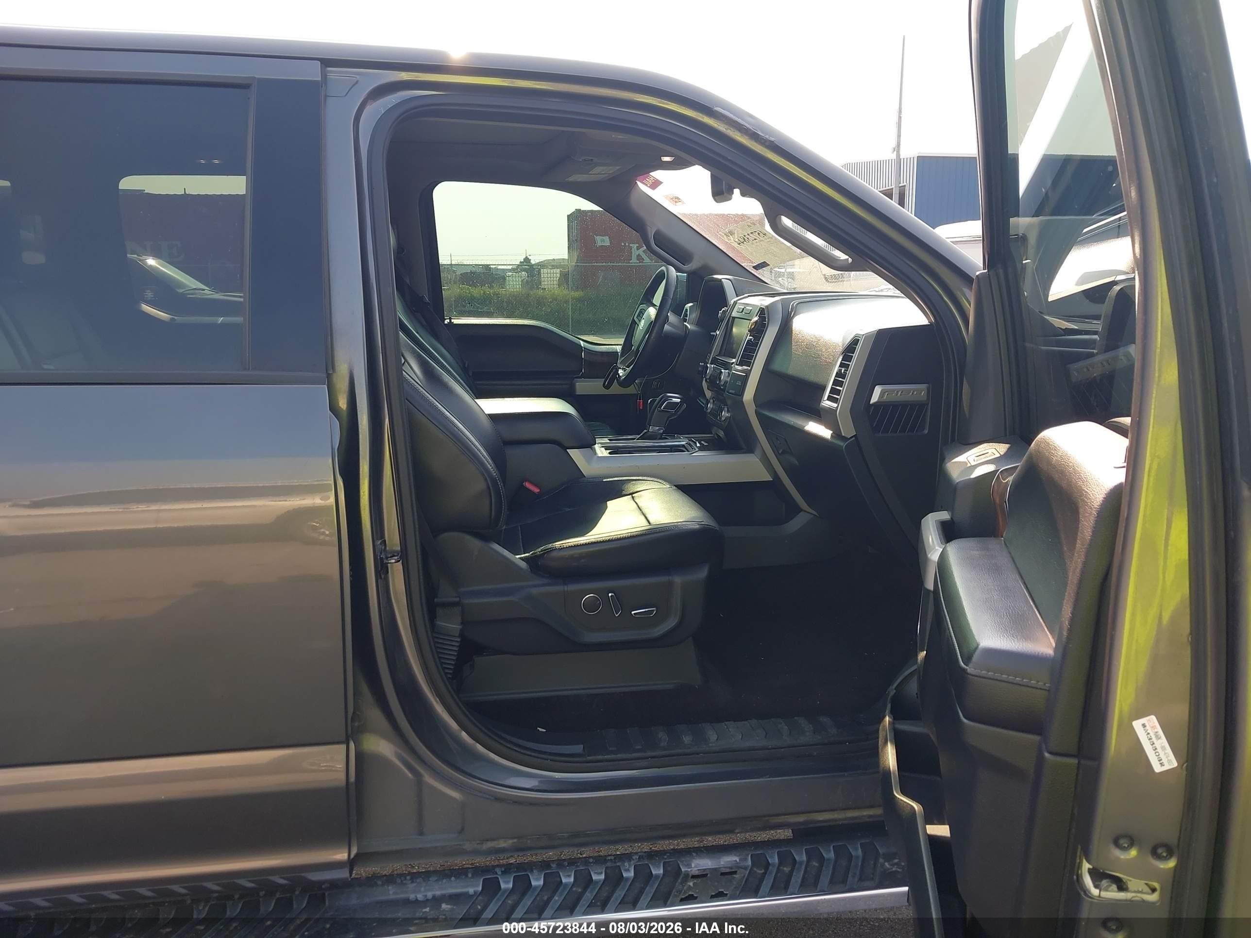 2015 Ford F-150 Lariat Gray vin: 1FTEW1EG9FKE48119