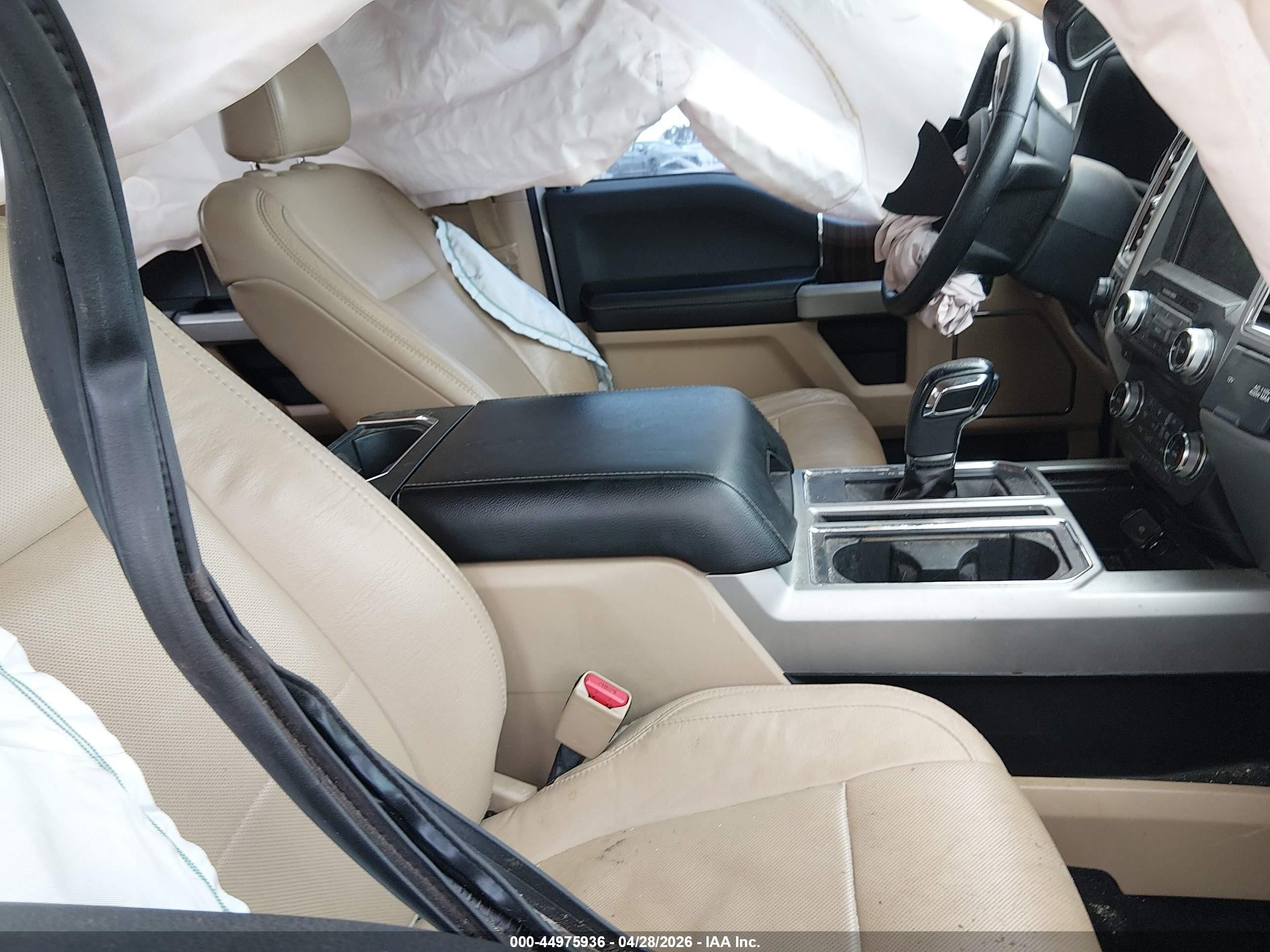 2015 Ford F-150 Lariat Белый vin: 1FTEW1EG9FKE98423