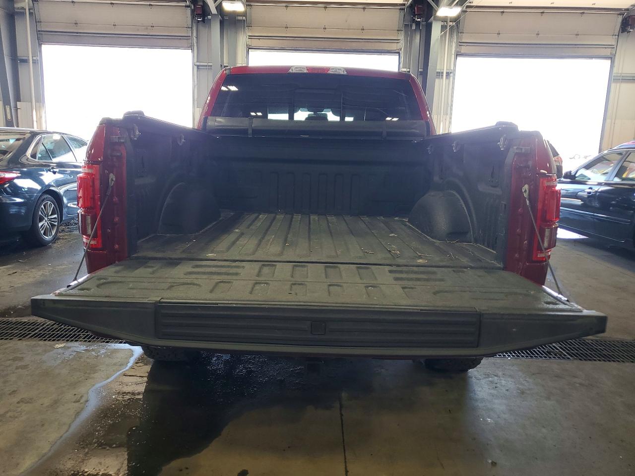 2015 Ford F150 Supercrew Red vin: 1FTEW1EGXFFB49733