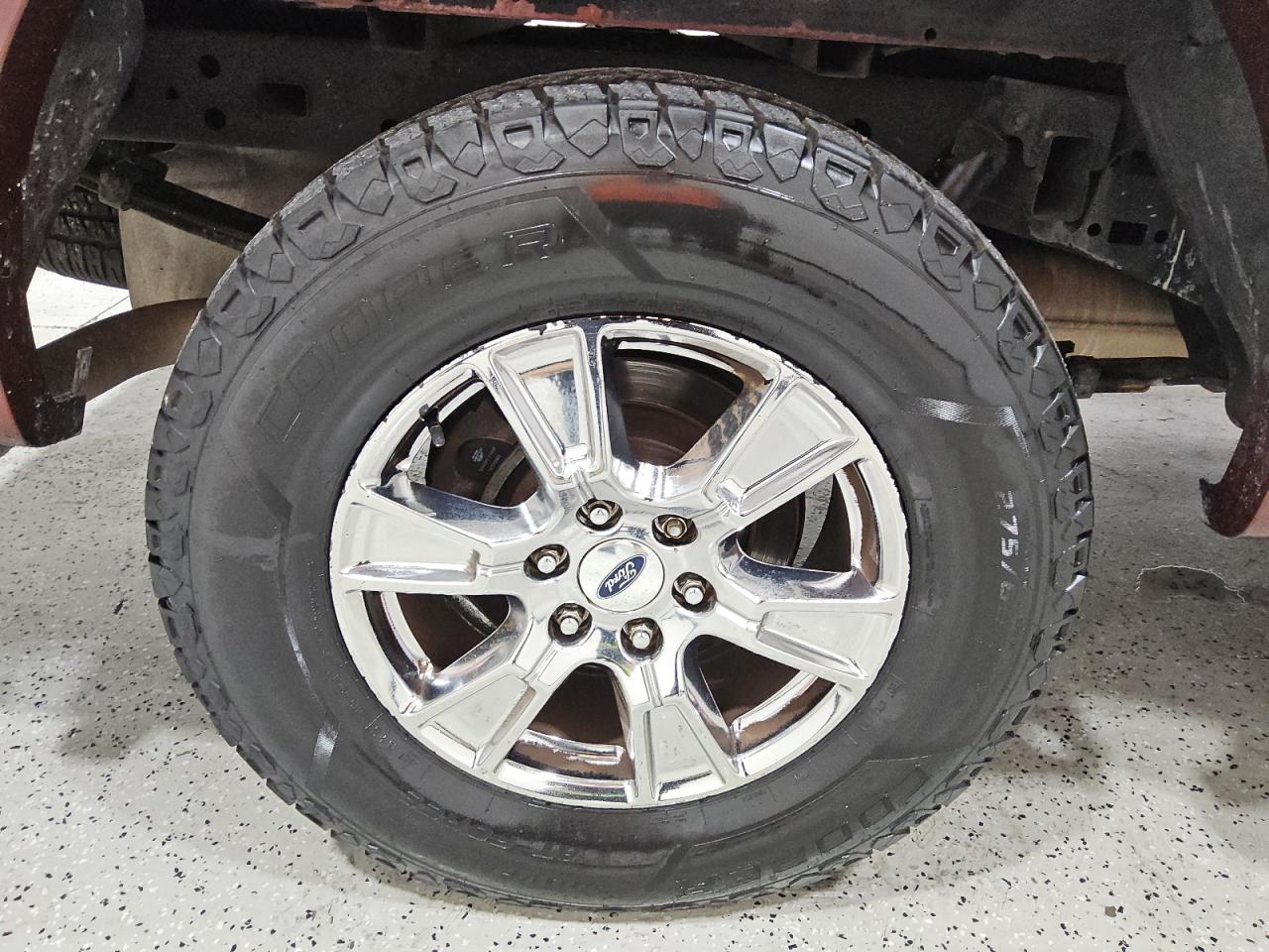 2015 Ford F150 Supercrew Burgundy vin: 1FTEW1EGXFFC99597 Damage: Right Rear Wheel, Curb Rash, > 12 Inches