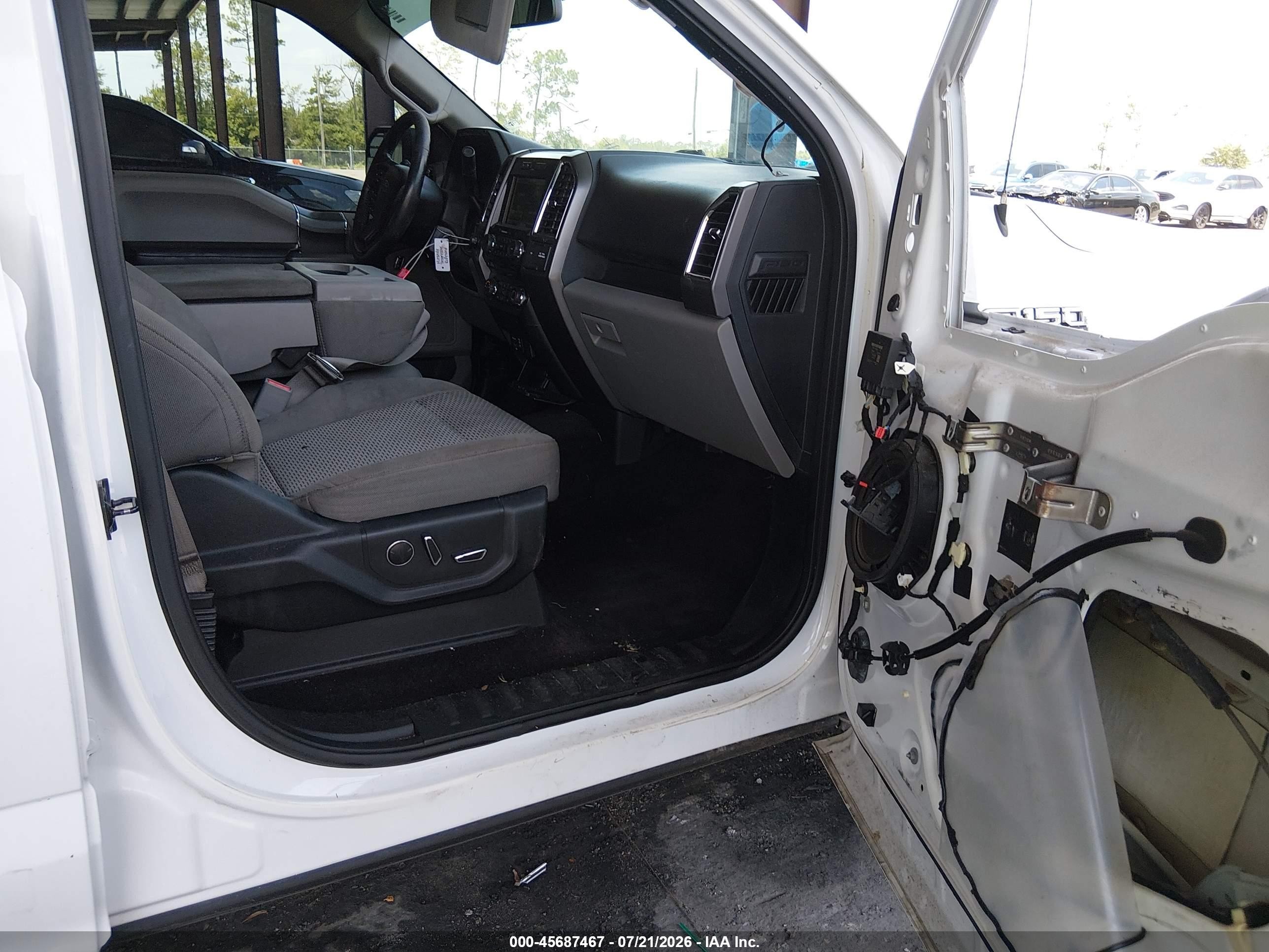 2015 Ford F-150 Xlt White vin: 1FTEW1EGXFKD85144