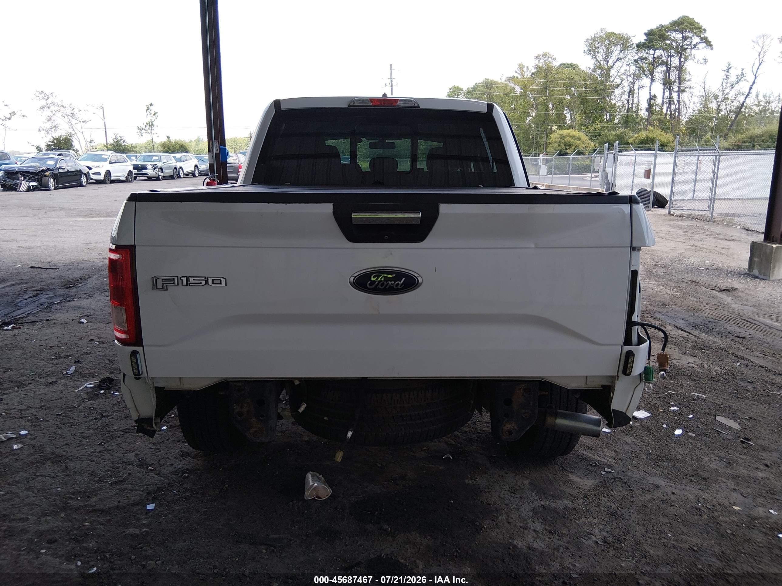 2015 Ford F-150 Xlt White vin: 1FTEW1EGXFKD85144