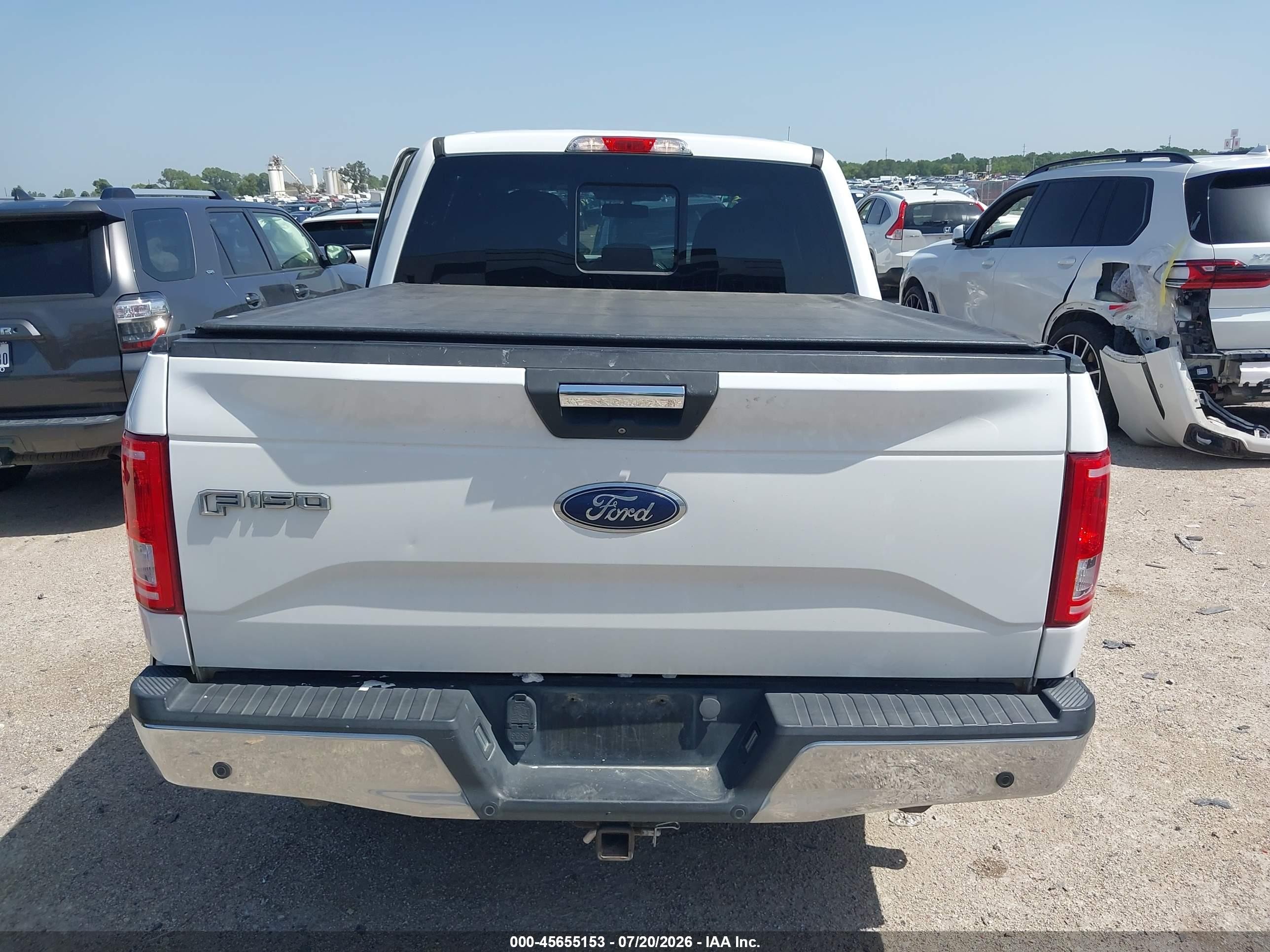 2015 Ford F-150 Xlt White vin: 1FTEW1EP0FFA00392