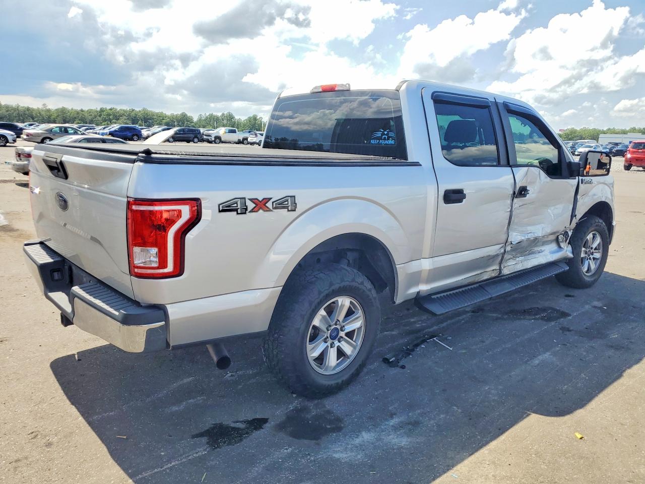 2015 Ford F150 Supercrew Серебряный vin: 1FTEW1EP0FFC66253
