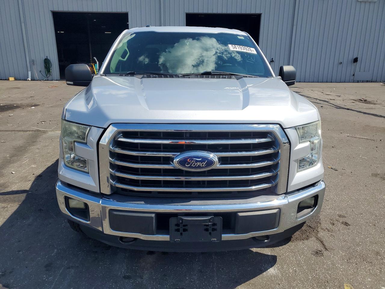 2015 Ford F150 Supercrew Серебряный vin: 1FTEW1EP0FFC66253