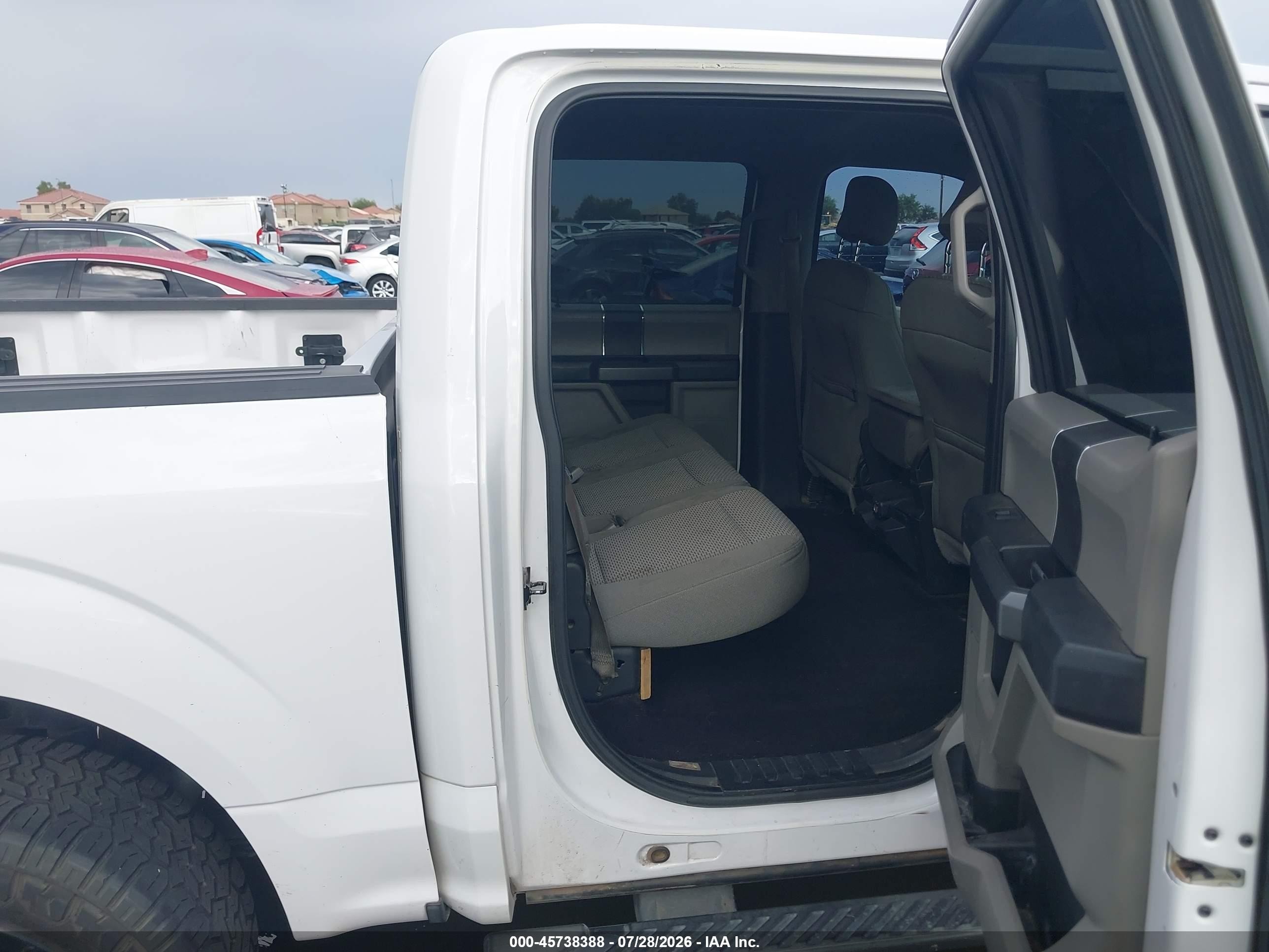 2015 Ford F-150 Xlt White vin: 1FTEW1EP0FKE78853