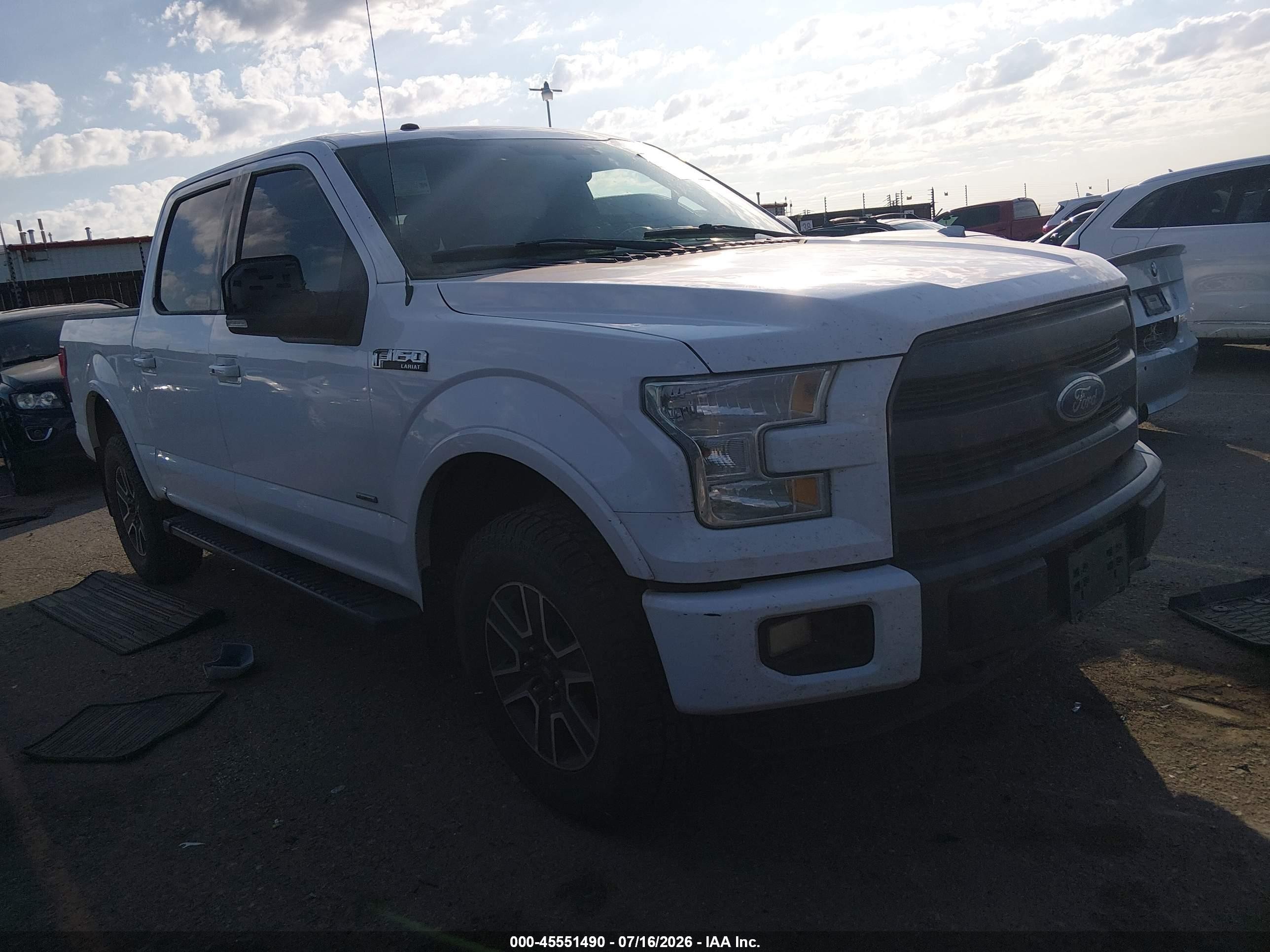 2015 Ford F-150 Lariat White vin: 1FTEW1EP1FKE40497
