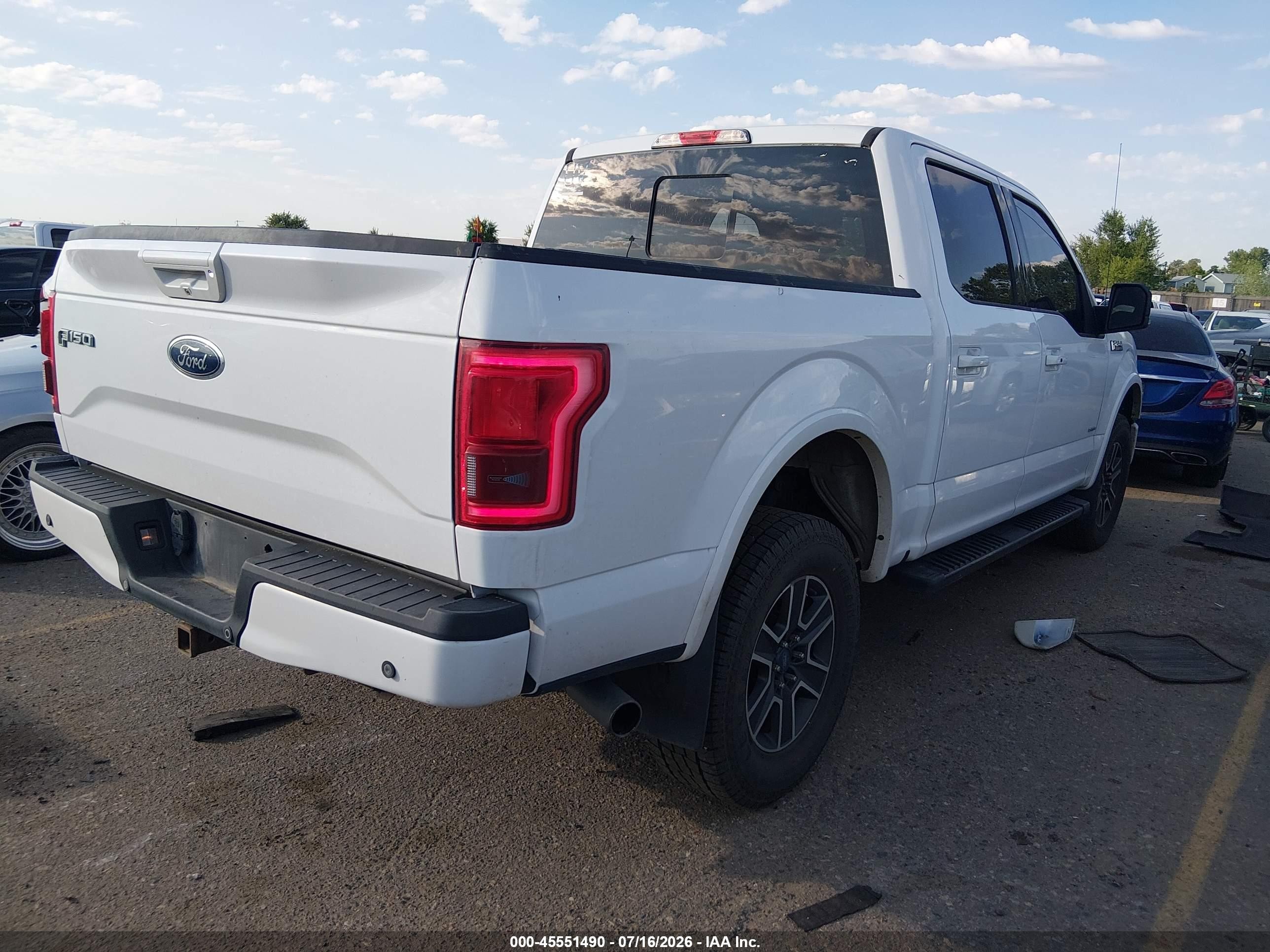 2015 Ford F-150 Lariat White vin: 1FTEW1EP1FKE40497