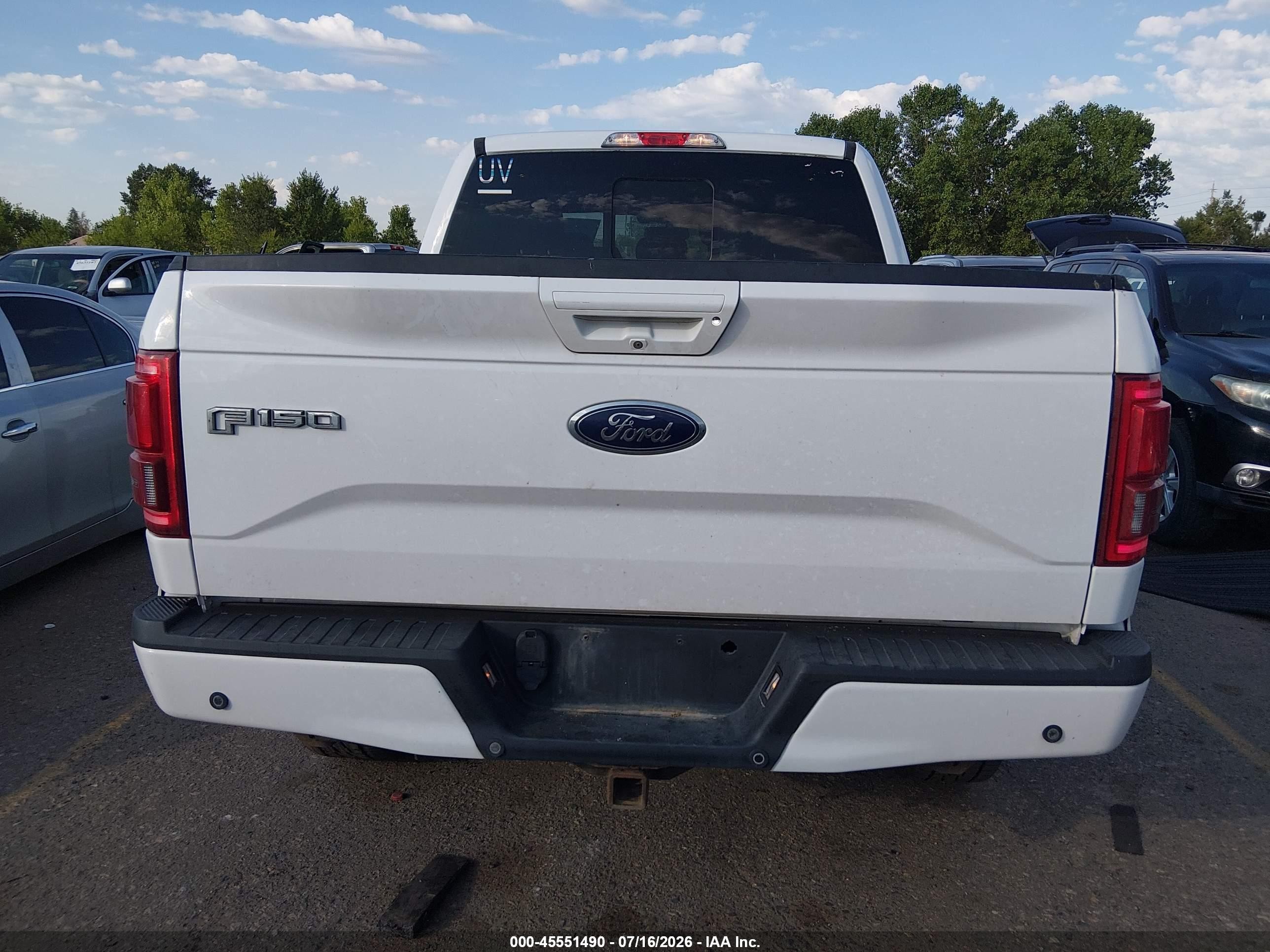 2015 Ford F-150 Lariat White vin: 1FTEW1EP1FKE40497