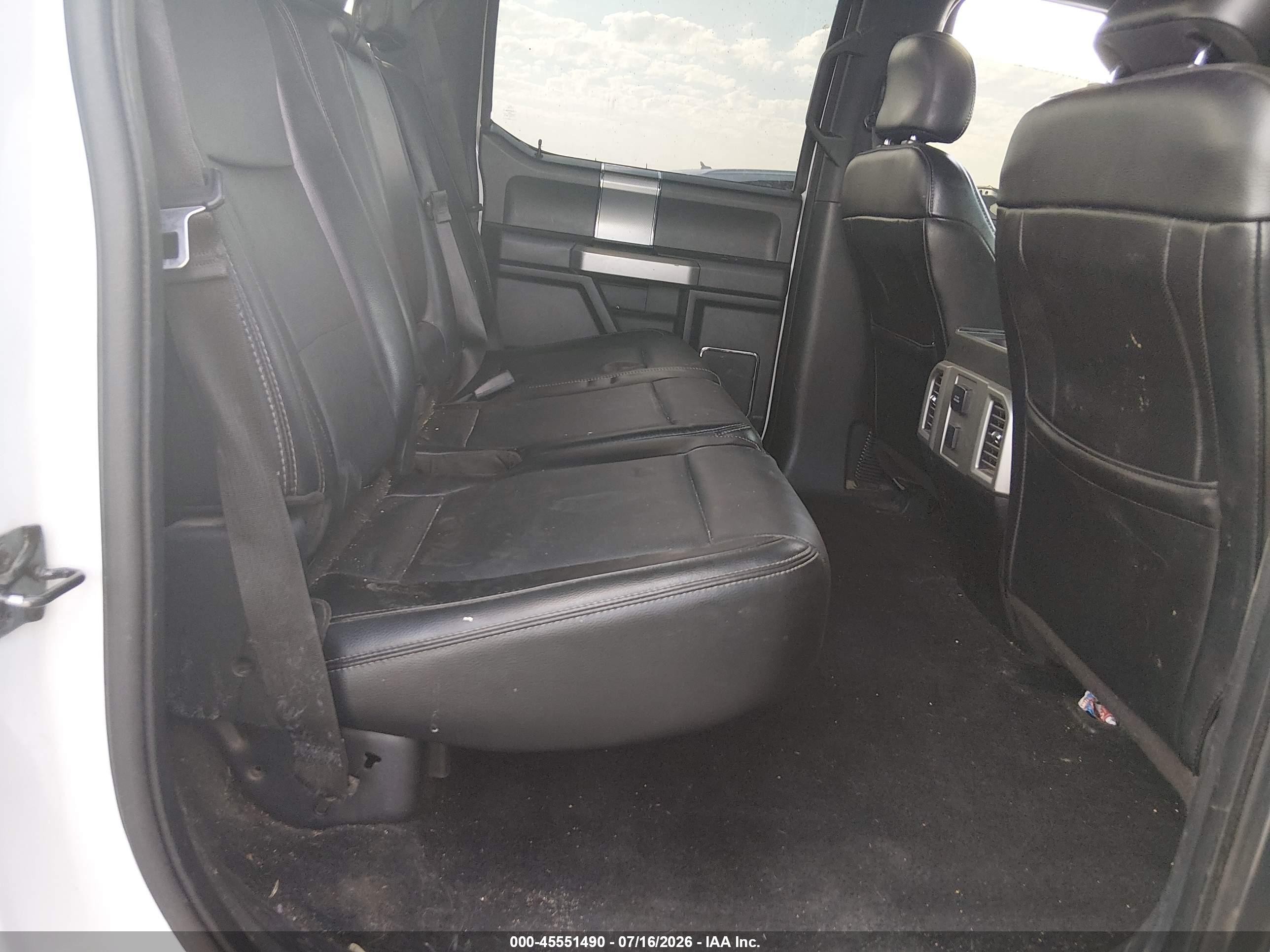 2015 Ford F-150 Lariat White vin: 1FTEW1EP1FKE40497