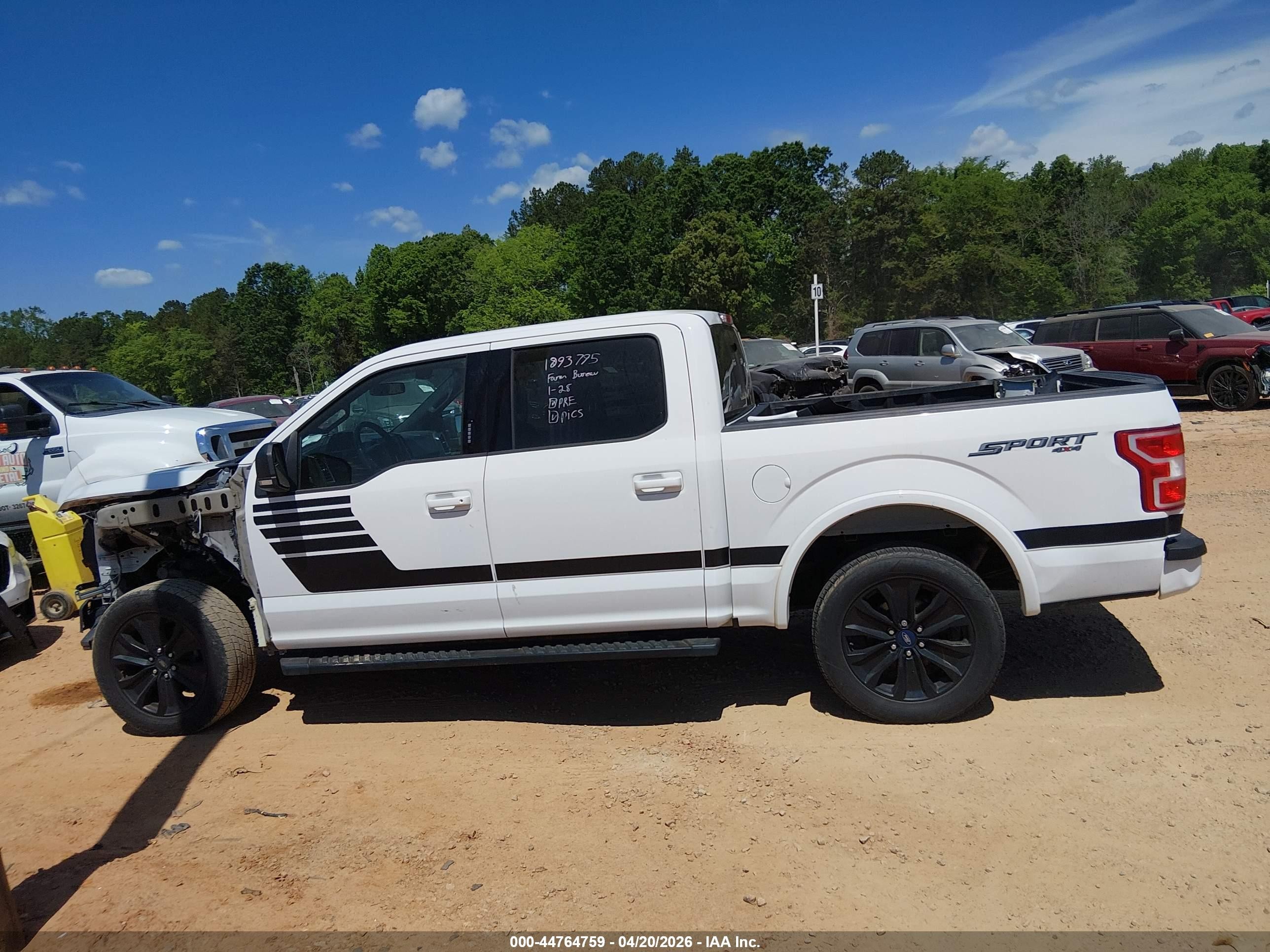 2019 Ford F-150 Xlt White vin: 1FTEW1EP1KFD52262