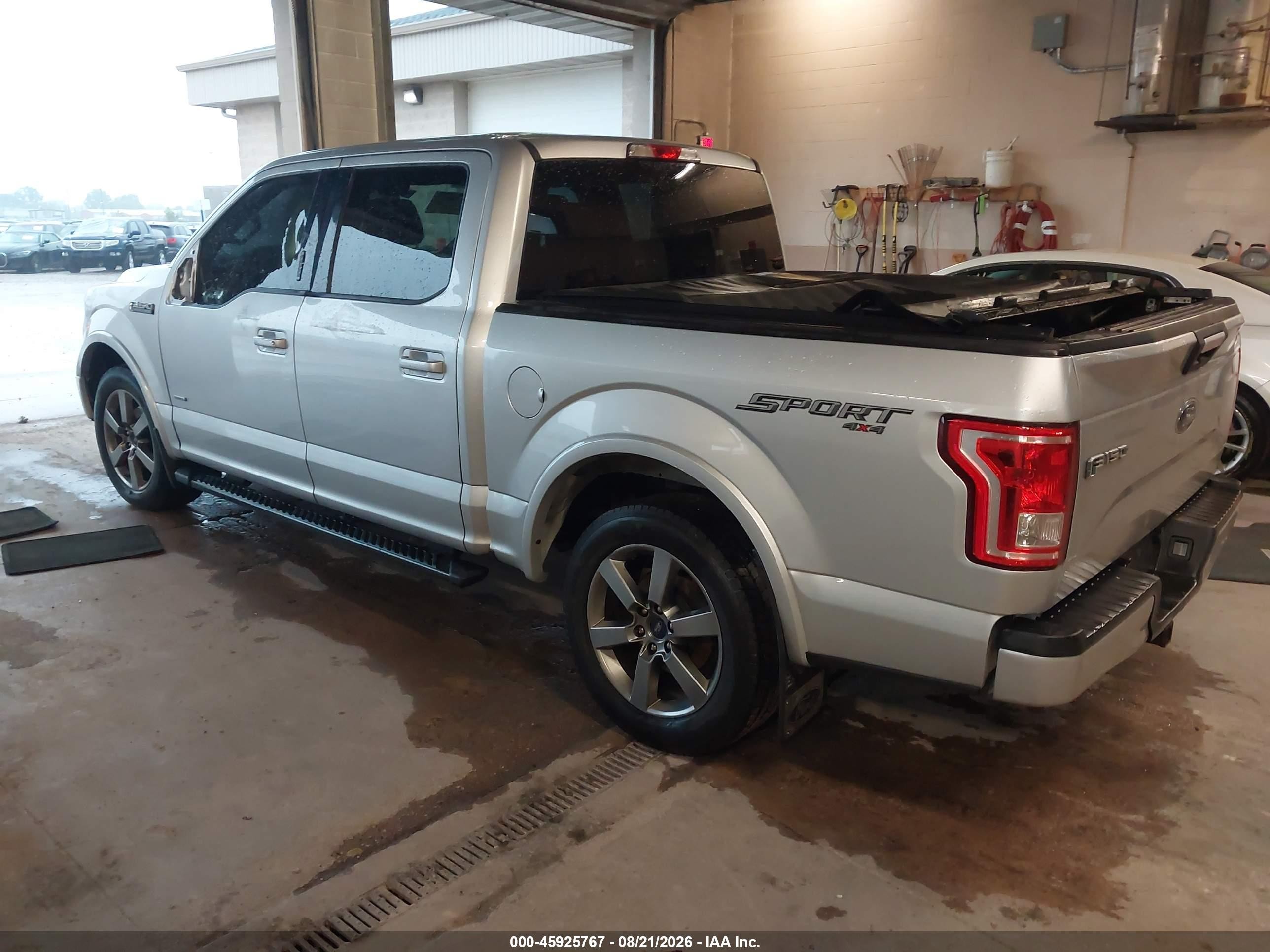 2015 Ford F-150 Xlt Silver vin: 1FTEW1EP2FFA43776