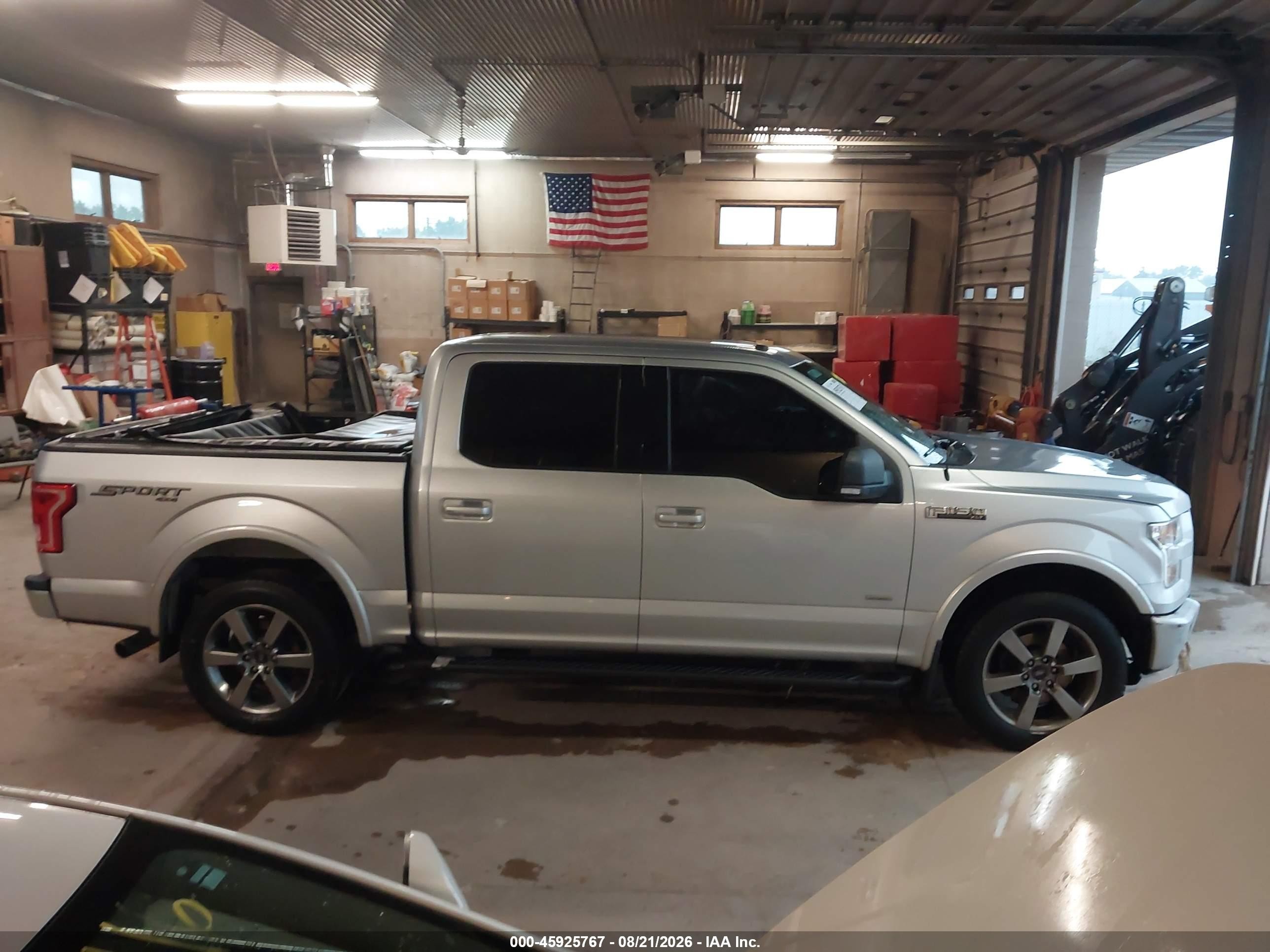 2015 Ford F-150 Xlt Silver vin: 1FTEW1EP2FFA43776