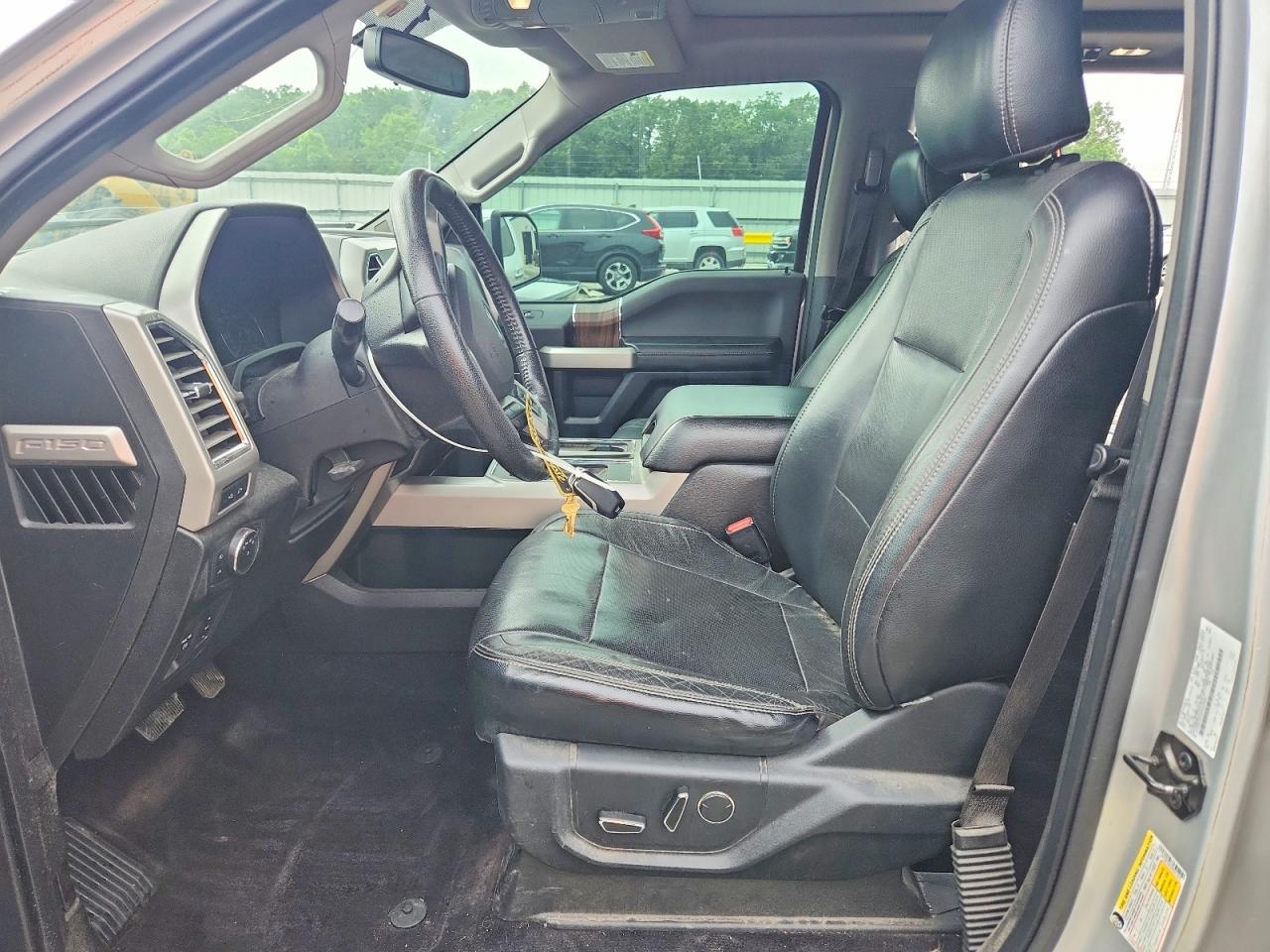 2015 Ford F150 Supercrew Серебряный vin: 1FTEW1EP2FKD57600