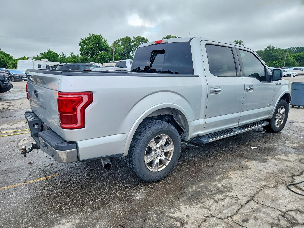 2015 Ford F150 Supercrew Серебряный vin: 1FTEW1EP2FKD57600