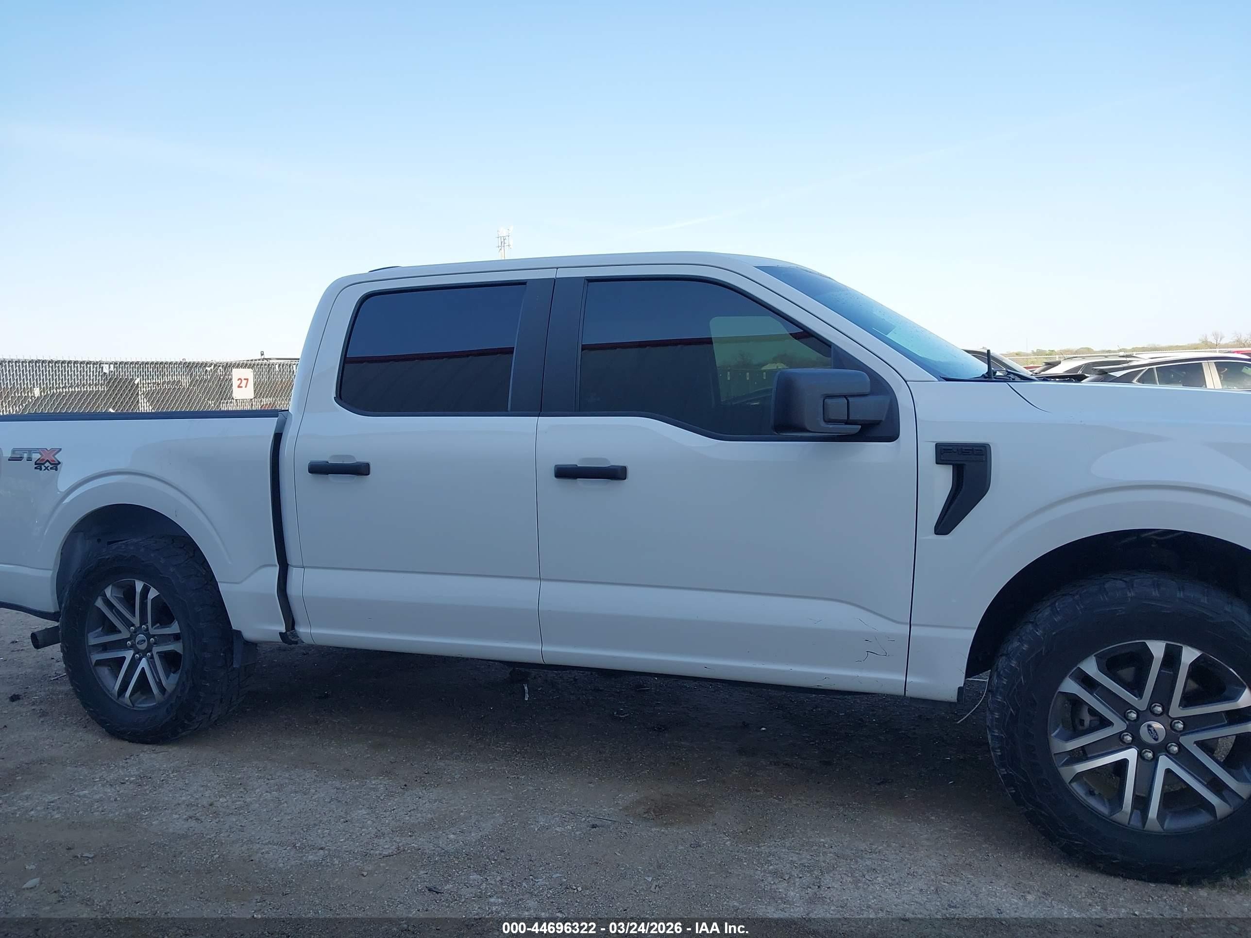2023 Ford F-150 Xl Белый vin: 1FTEW1EP2PFC24197
