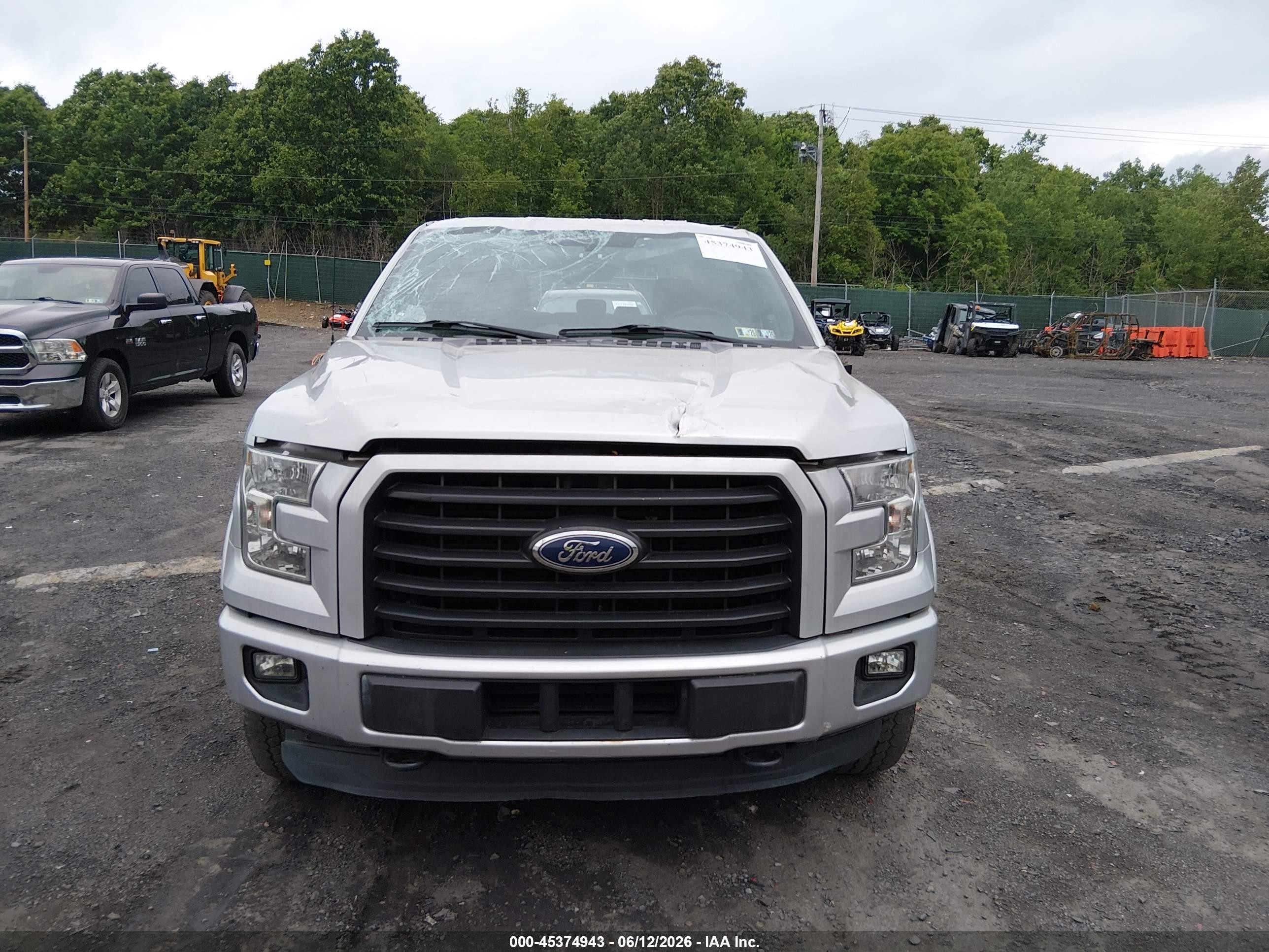 2015 Ford F-150 Xlt Silver vin: 1FTEW1EP3FFA13573