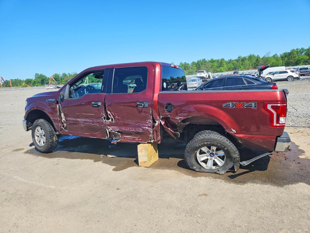 2015 Ford F150 Supercrew Burgundy vin: 1FTEW1EP3FFB21451