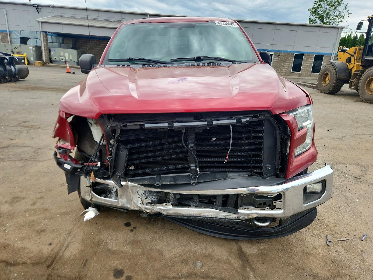 2015 Ford F150 Red vin: 1FTEW1EP3FFC82642
