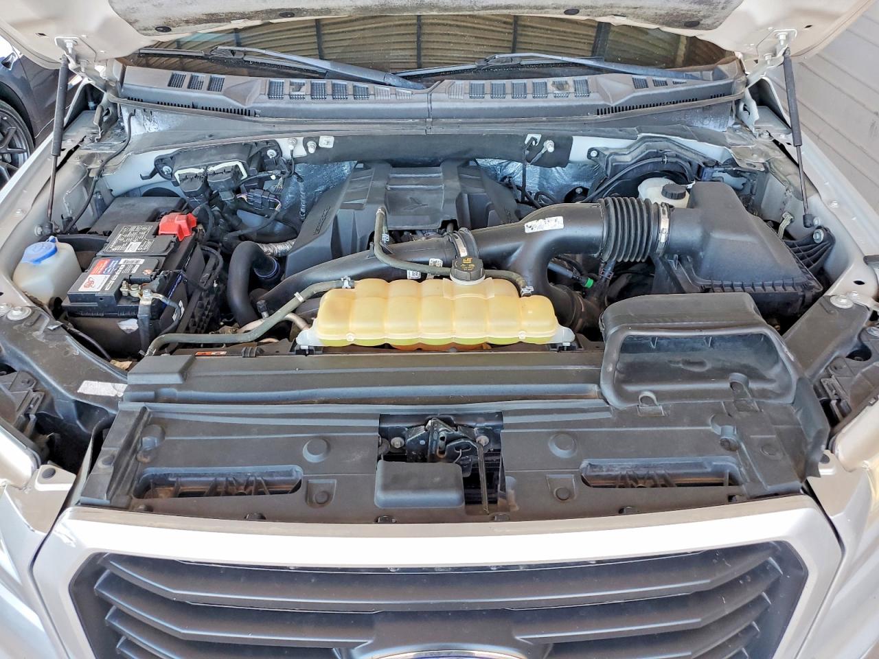 2015 Ford F150 Supercrew Silver vin: 1FTEW1EP3FKE62047