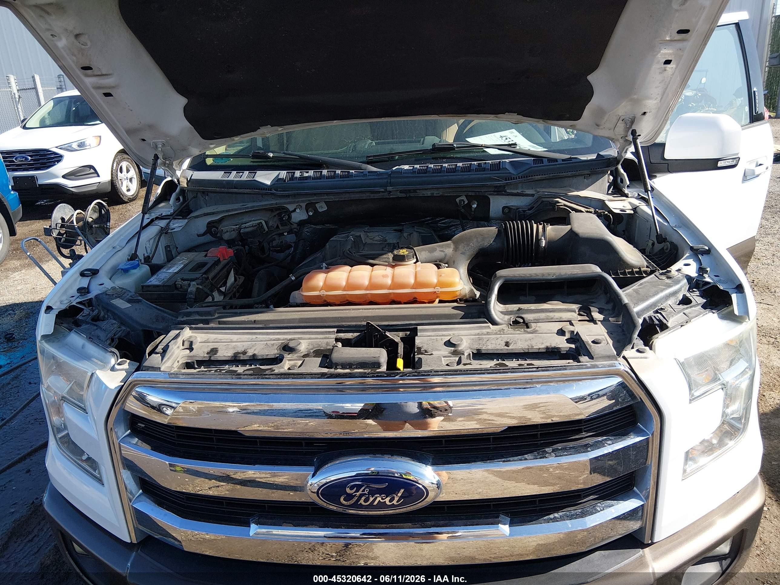 2015 Ford F-150 Lariat Белый vin: 1FTEW1EP4FFA62216