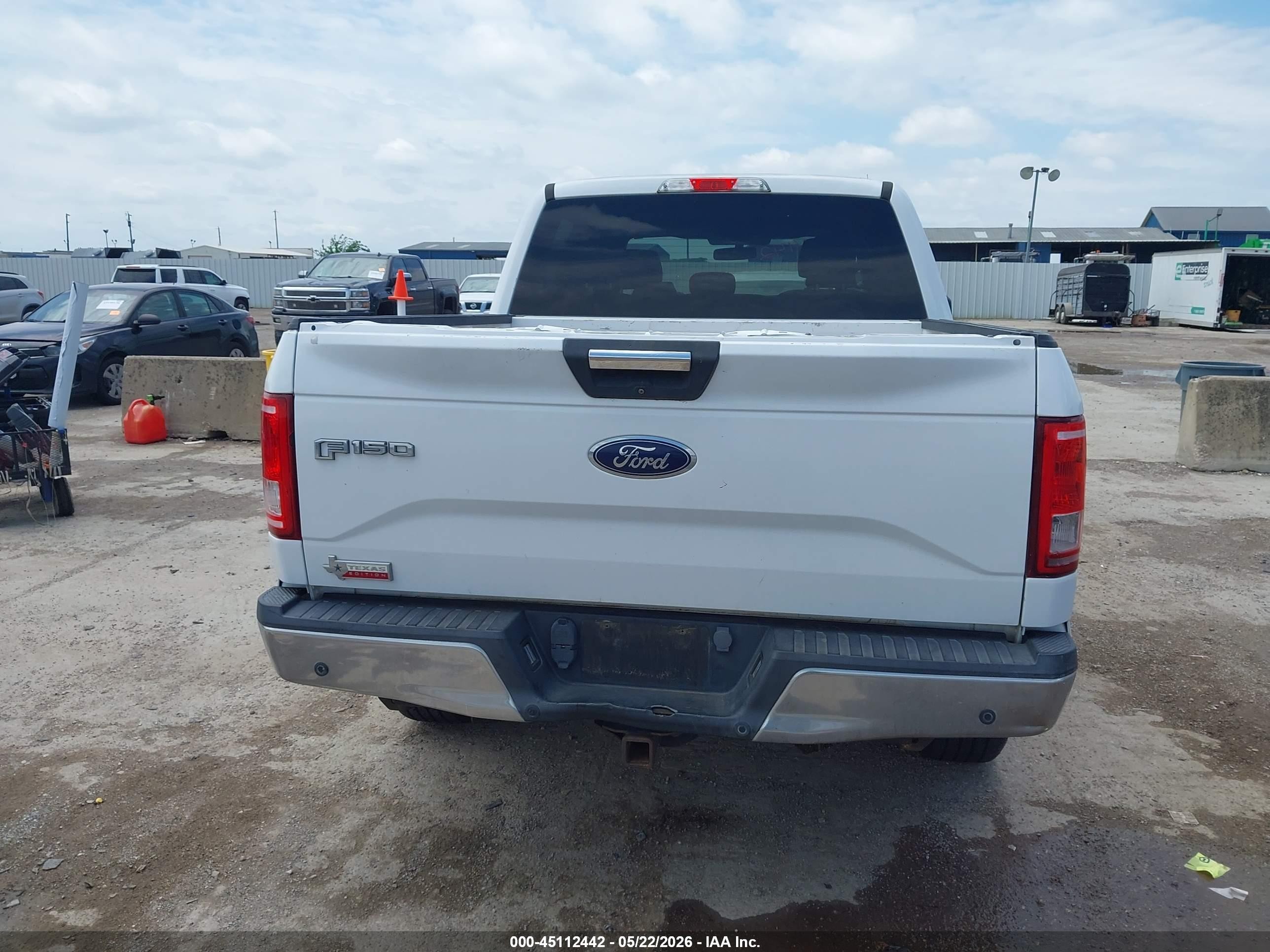2015 Ford F-150 Xlt White vin: 1FTEW1EP4FKD47733