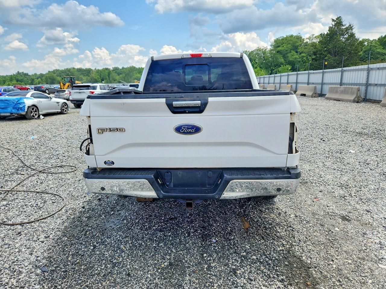 2017 Ford F150 Supercrew White vin: 1FTEW1EP5HFA93364