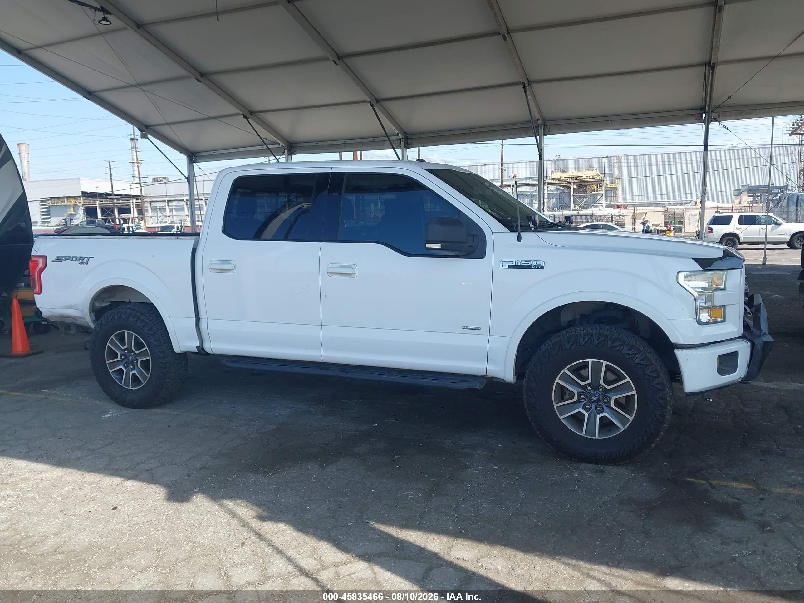 2015 Ford F-150 Xlt White vin: 1FTEW1EP7FKD72710