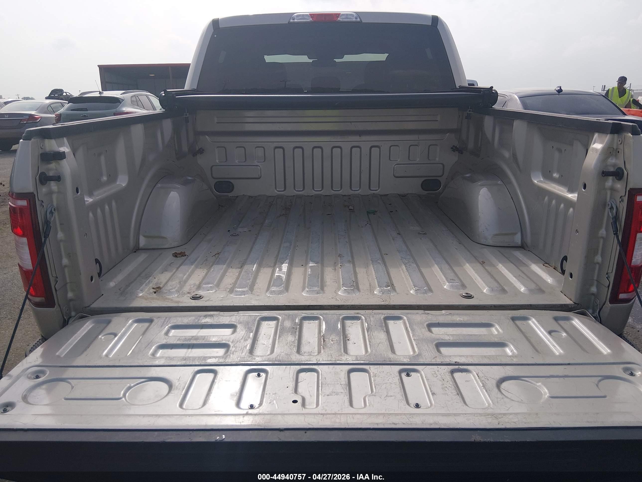 2018 Ford F-150 Xlt Gold vin: 1FTEW1EP7JKF03823