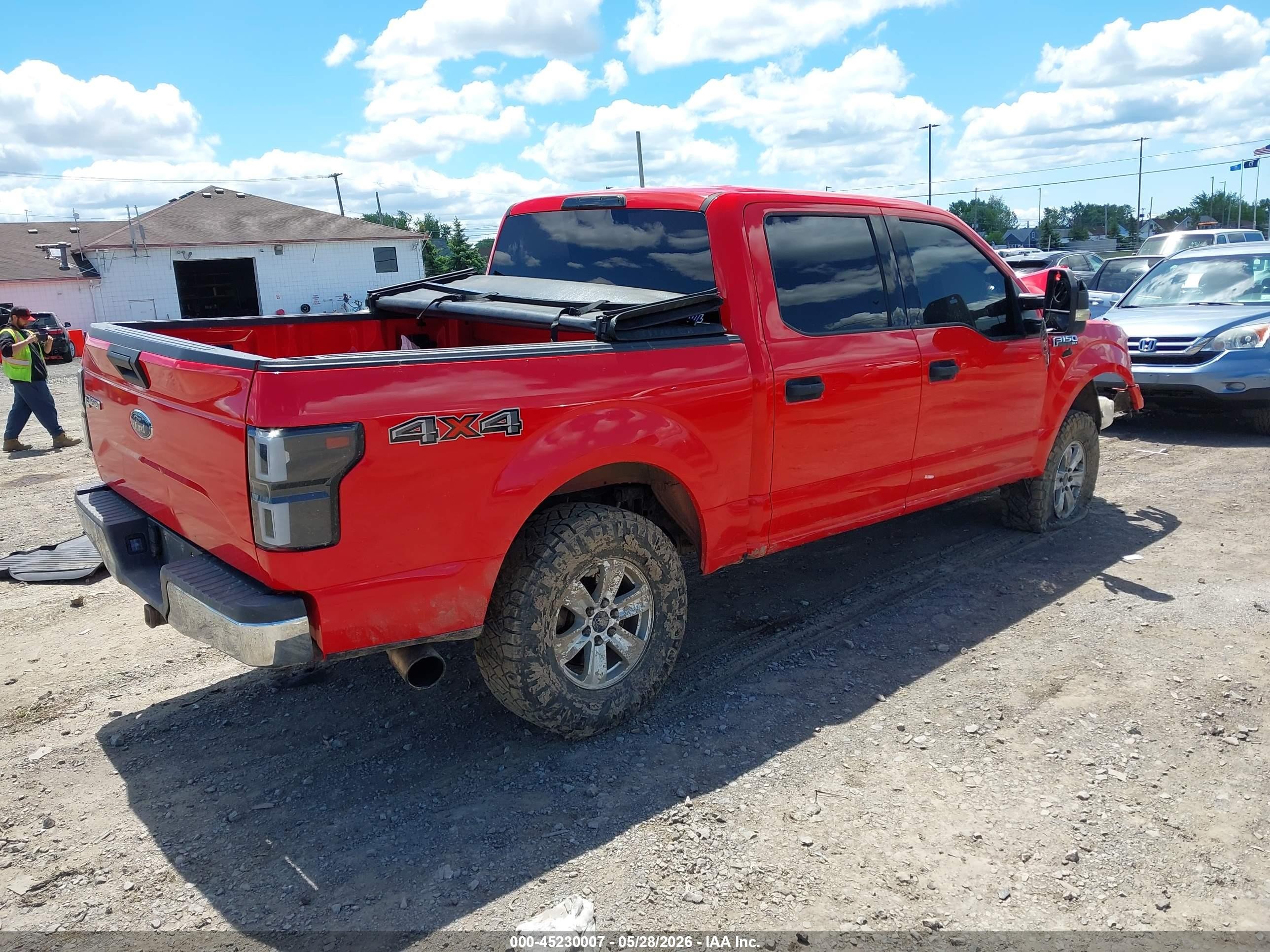 2015 Ford F-150 Xlt Красный vin: 1FTEW1EP8FFD04943