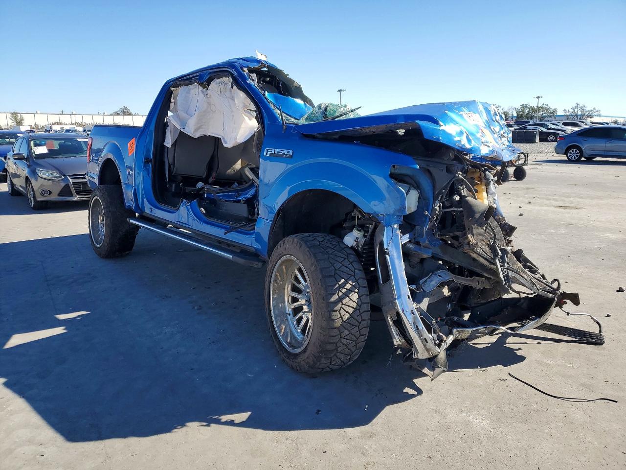 2016 Ford F150 Supercrew Blue vin: 1FTEW1EP8GKF18310