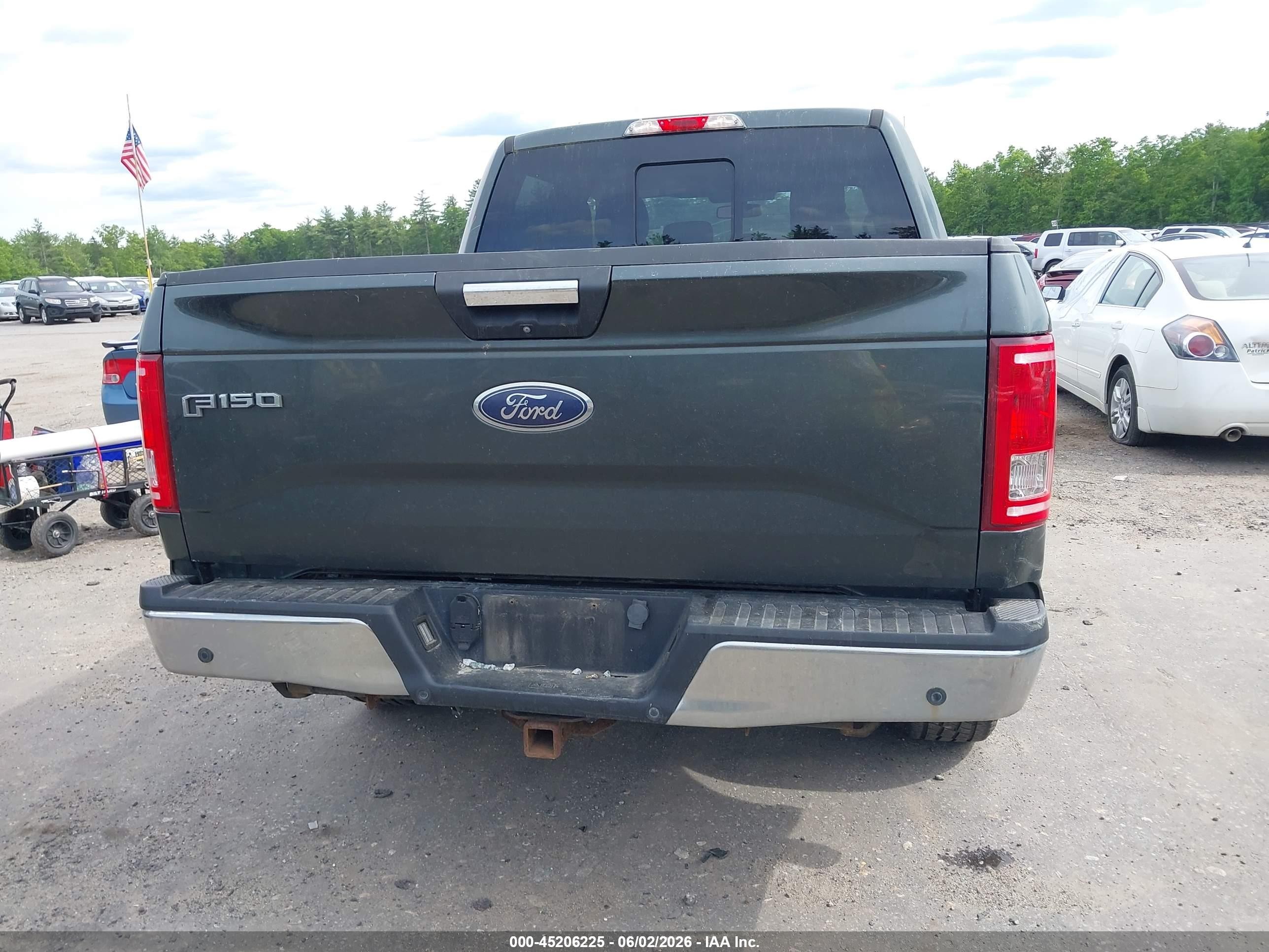 2015 Ford F-150 Xlt Green vin: 1FTEW1EP9FFB27870