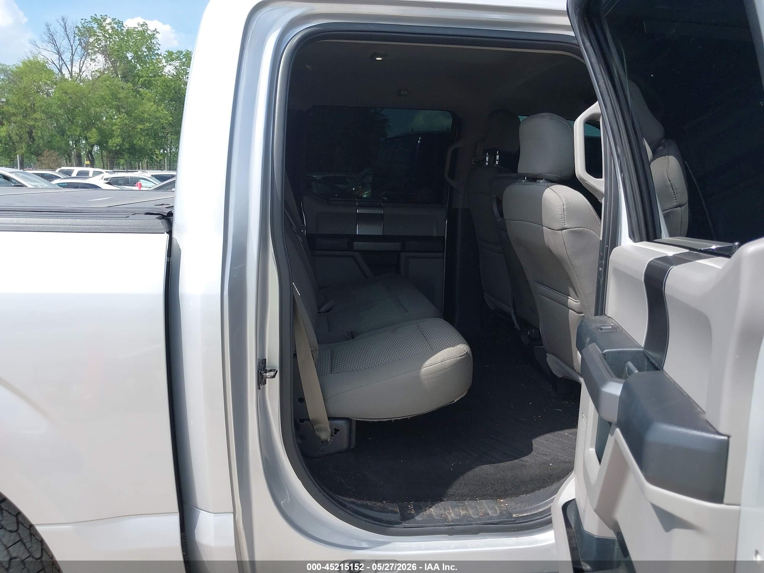 2015 Ford F-150 Xlt Silver vin: 1FTEW1EP9FFB55488