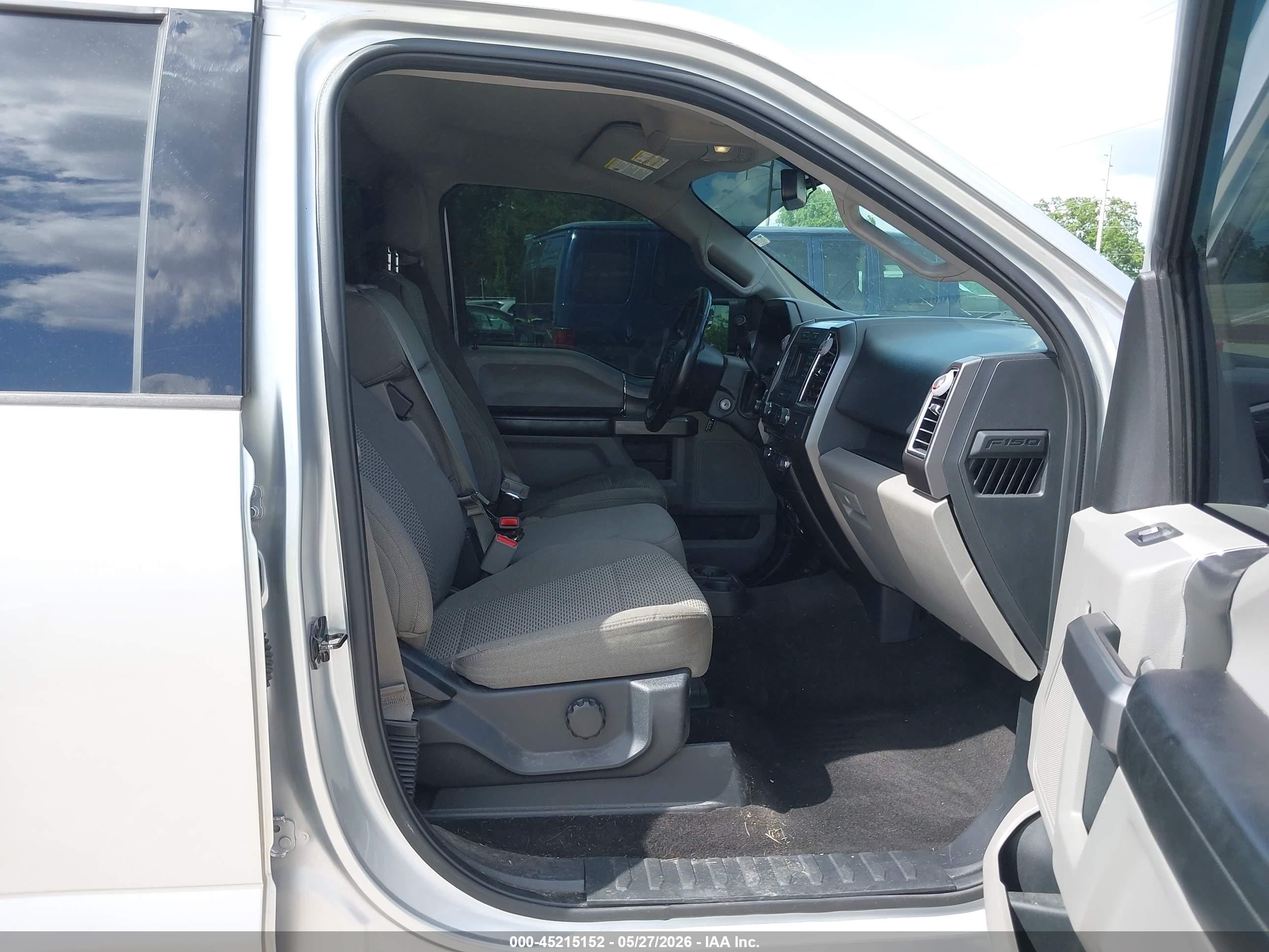 2015 Ford F-150 Xlt Silver vin: 1FTEW1EP9FFB55488
