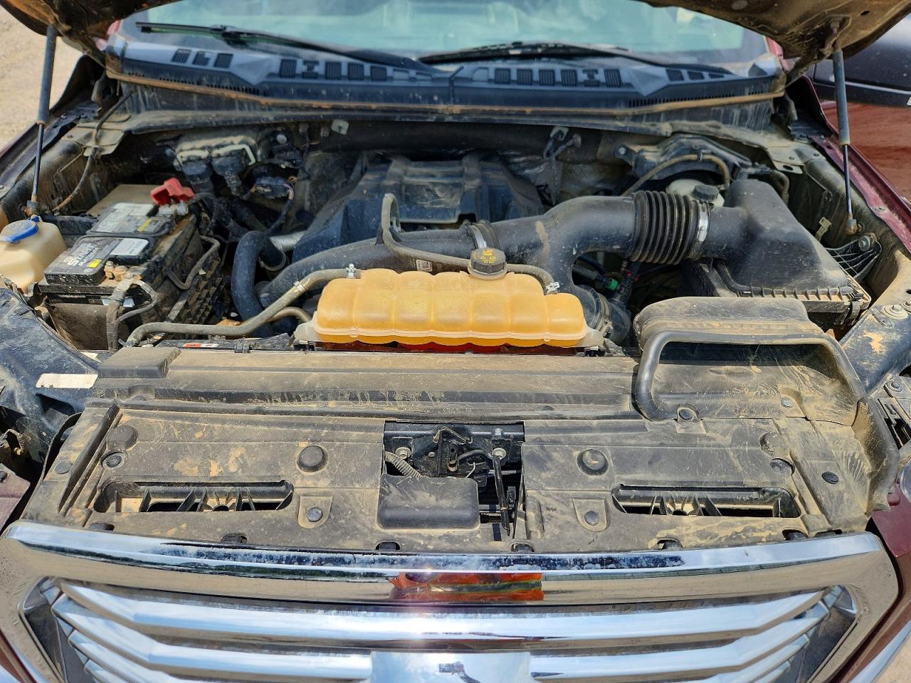 2015 Ford F150 Supercrew Burgundy vin: 1FTEW1EP9FKE68774