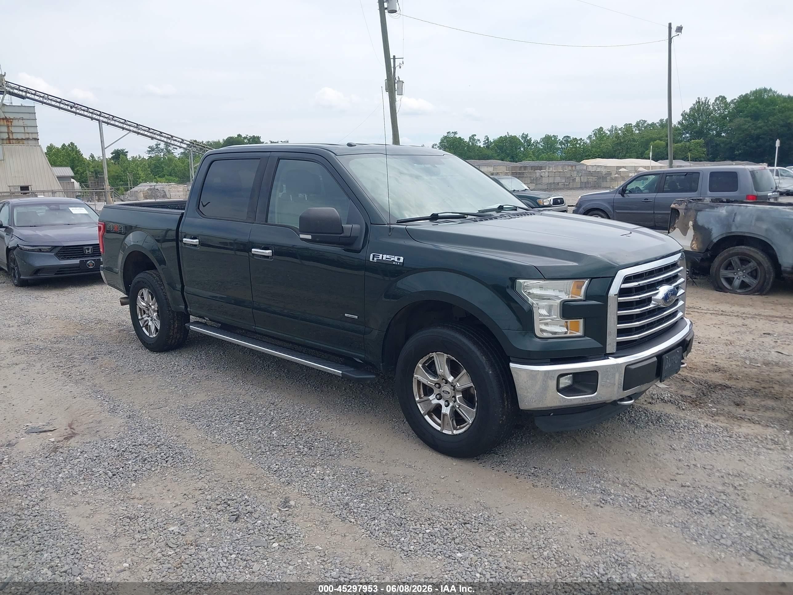 2015 Ford F-150 Xlt Green vin: 1FTEW1EPXFFB59081