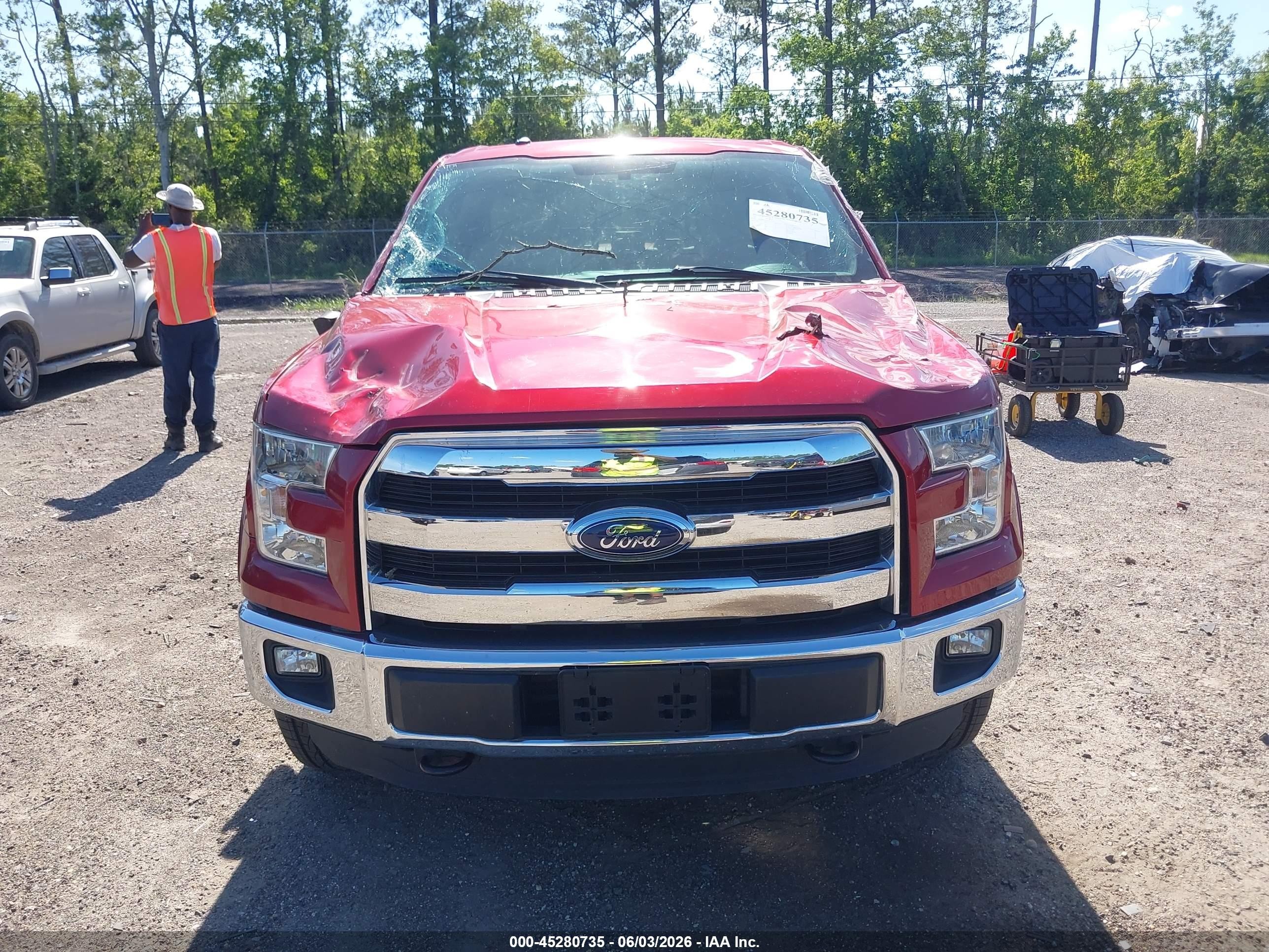 2015 Ford F-150 Lariat Красный vin: 1FTEW1EPXFFC27119