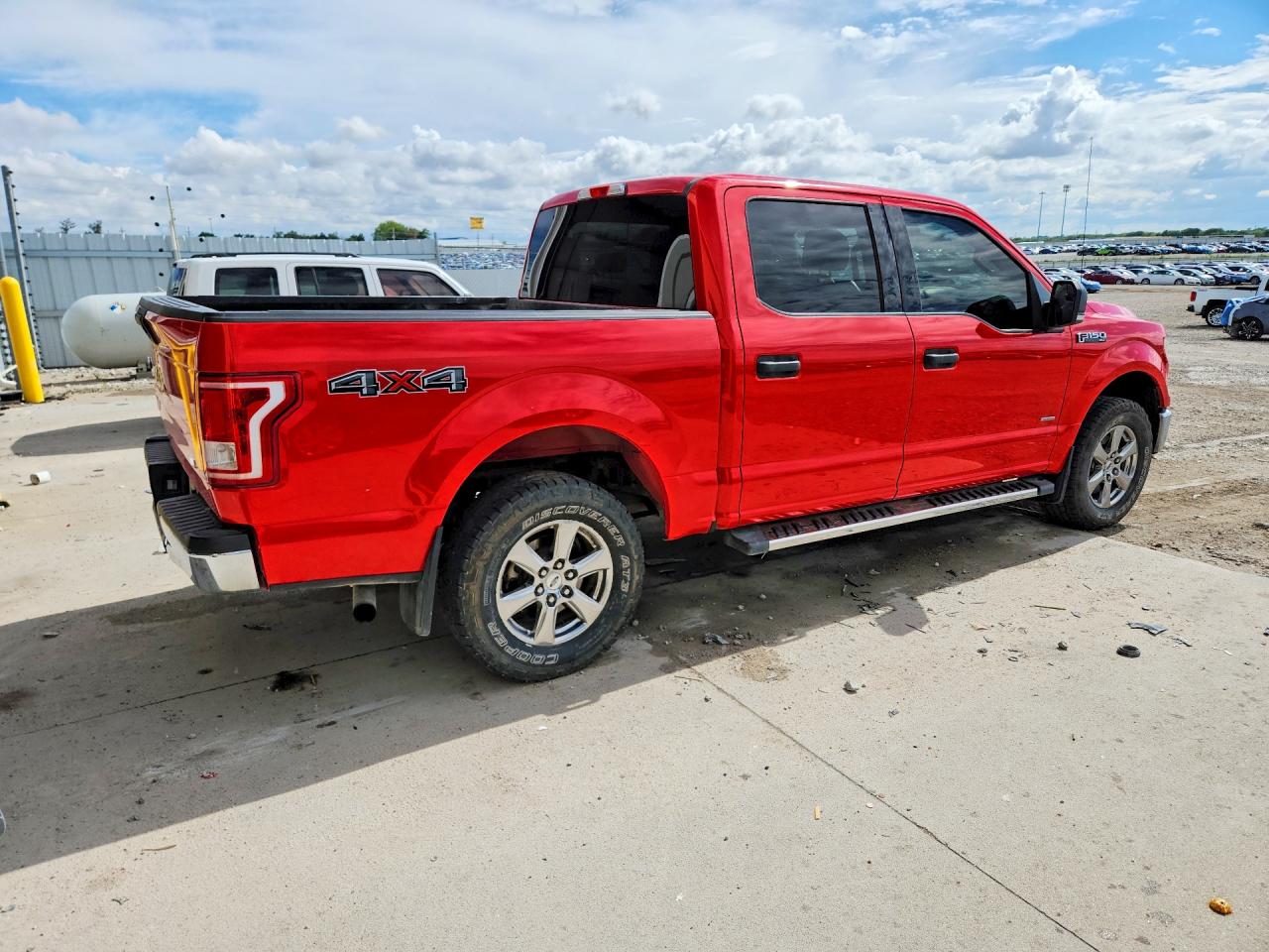 2015 Ford F150 Supercrew Red vin: 1FTEW1EPXFKD84947