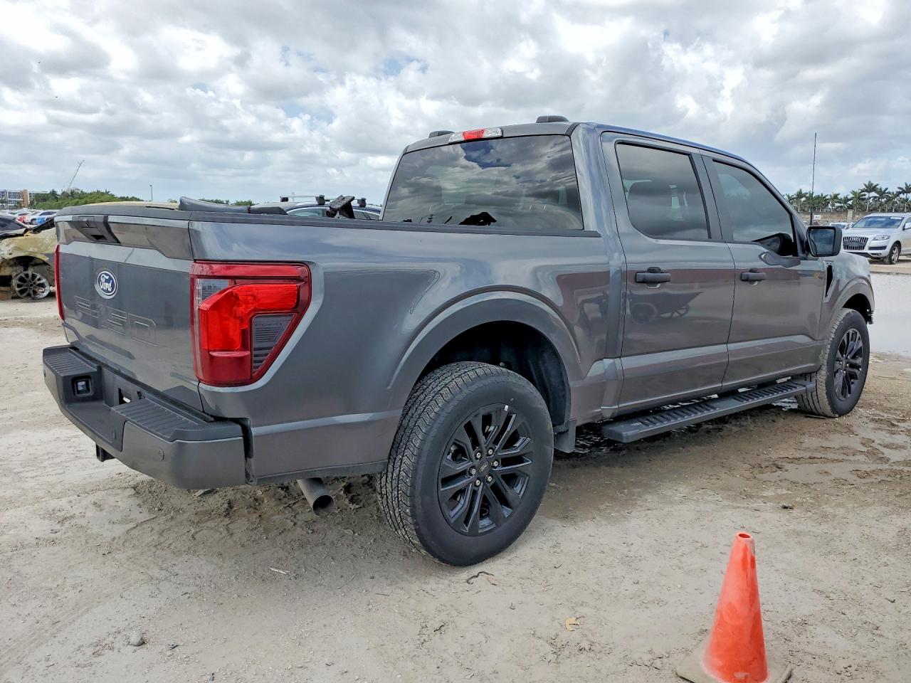 2025 Ford F150 Stx Gray vin: 1FTEW2KPXSKD98769