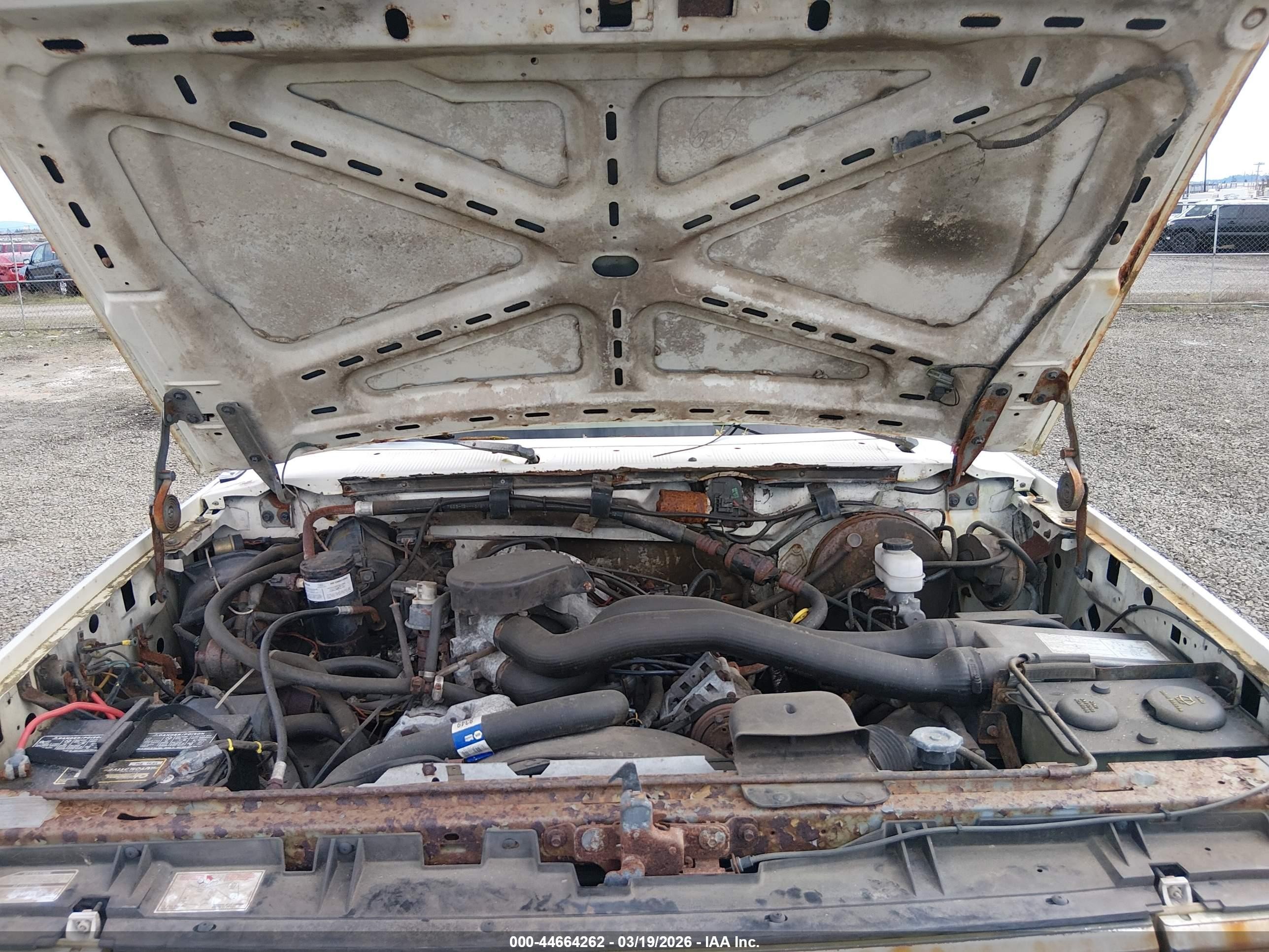 1989 Ford F150   White vin: 1FTEX14H4KKB54418