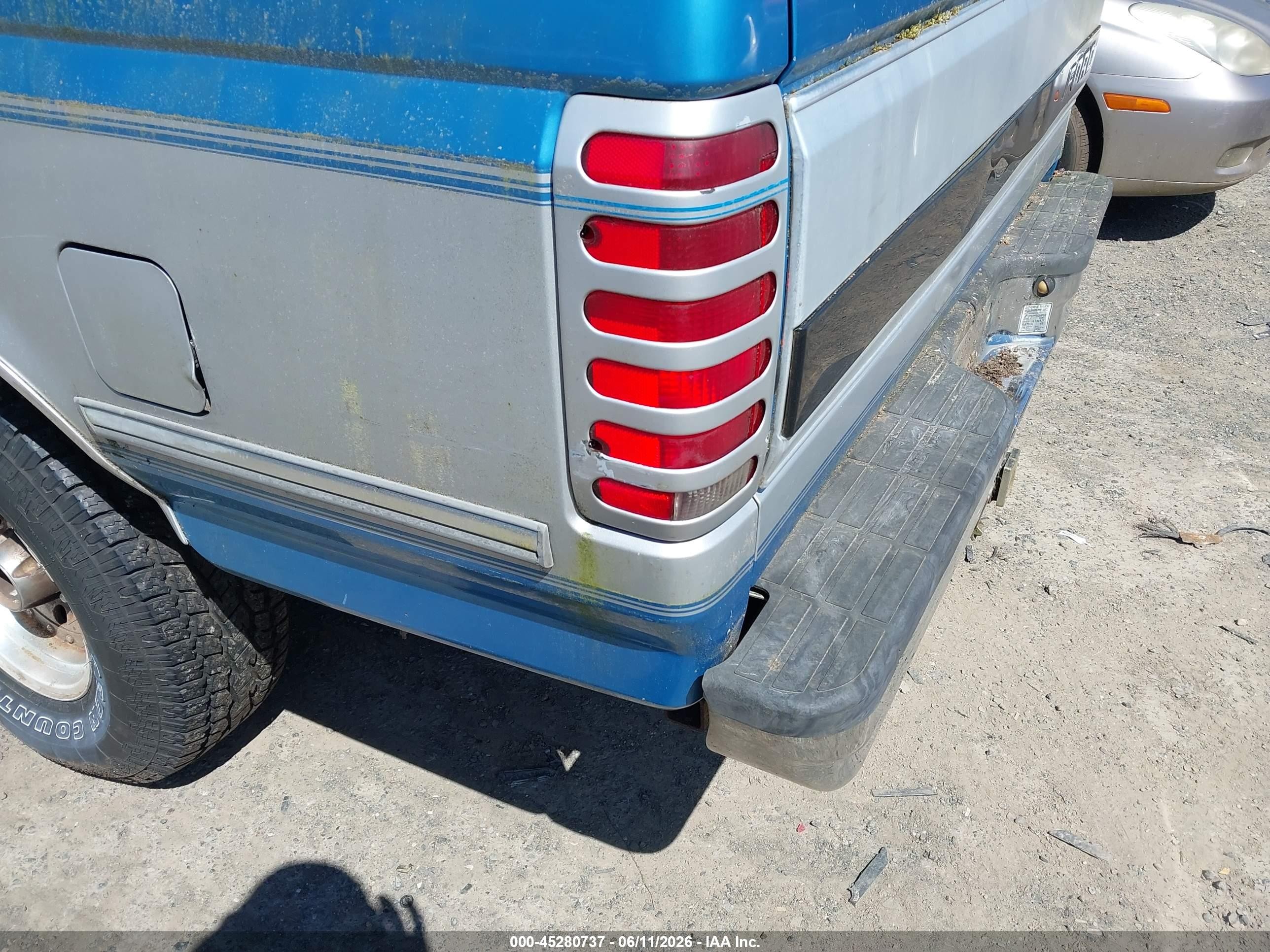 1993 Ford F150   Blue vin: 1FTEX14HXPKB09247