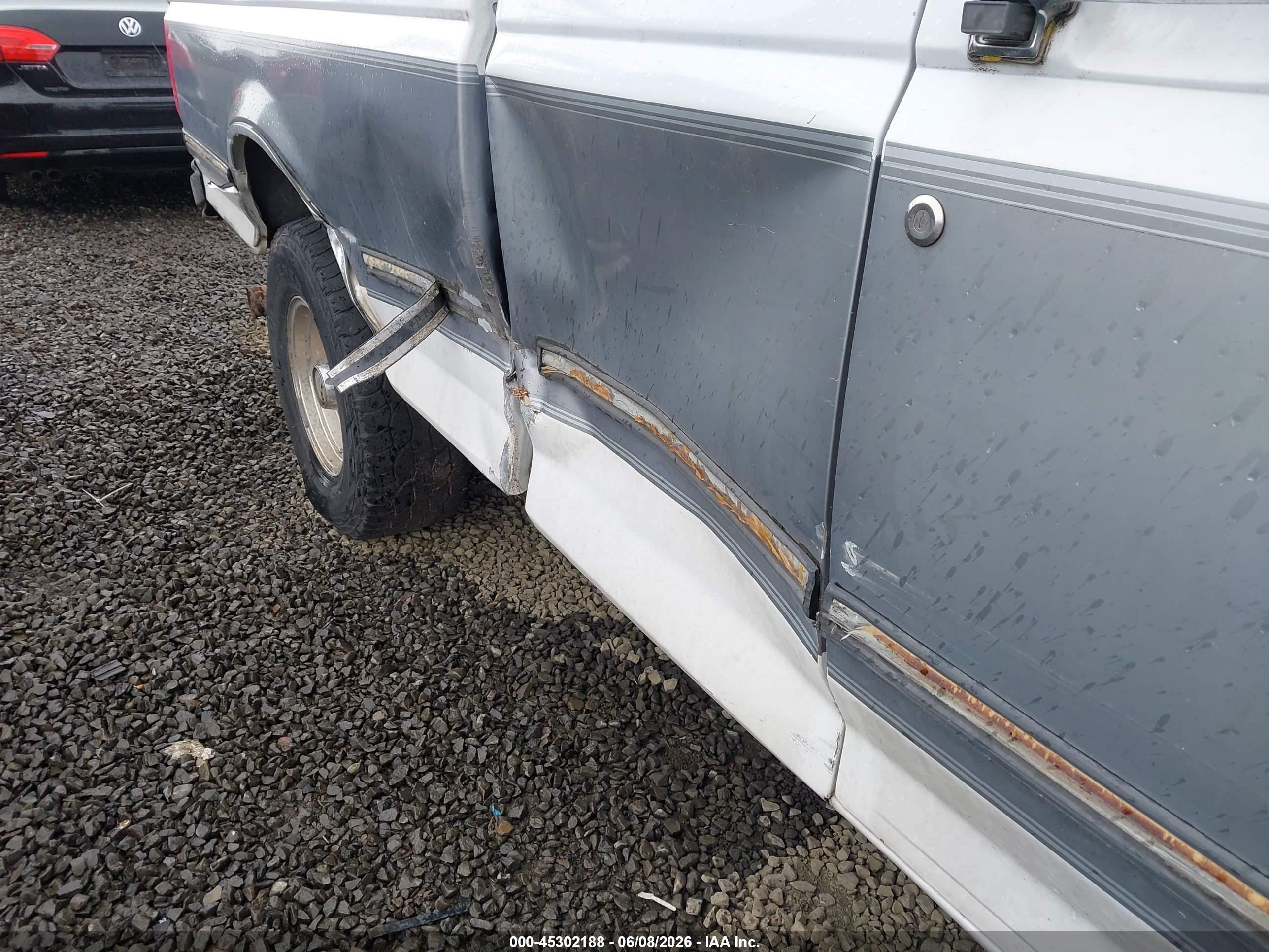 1995 Ford F150   White vin: 1FTEX14HXSKA07049