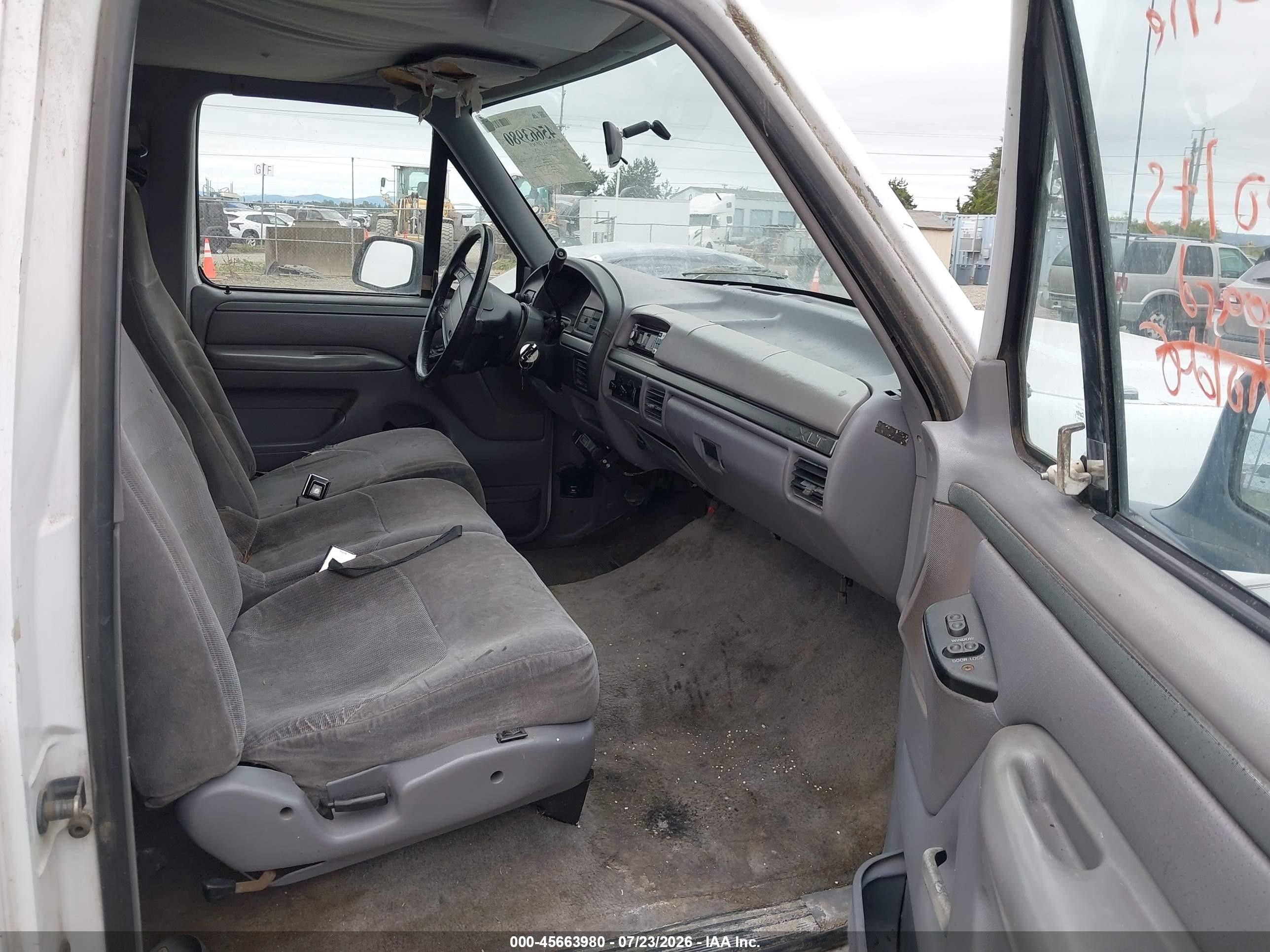 1994 Ford F150   White vin: 1FTEX14N1RKB50665